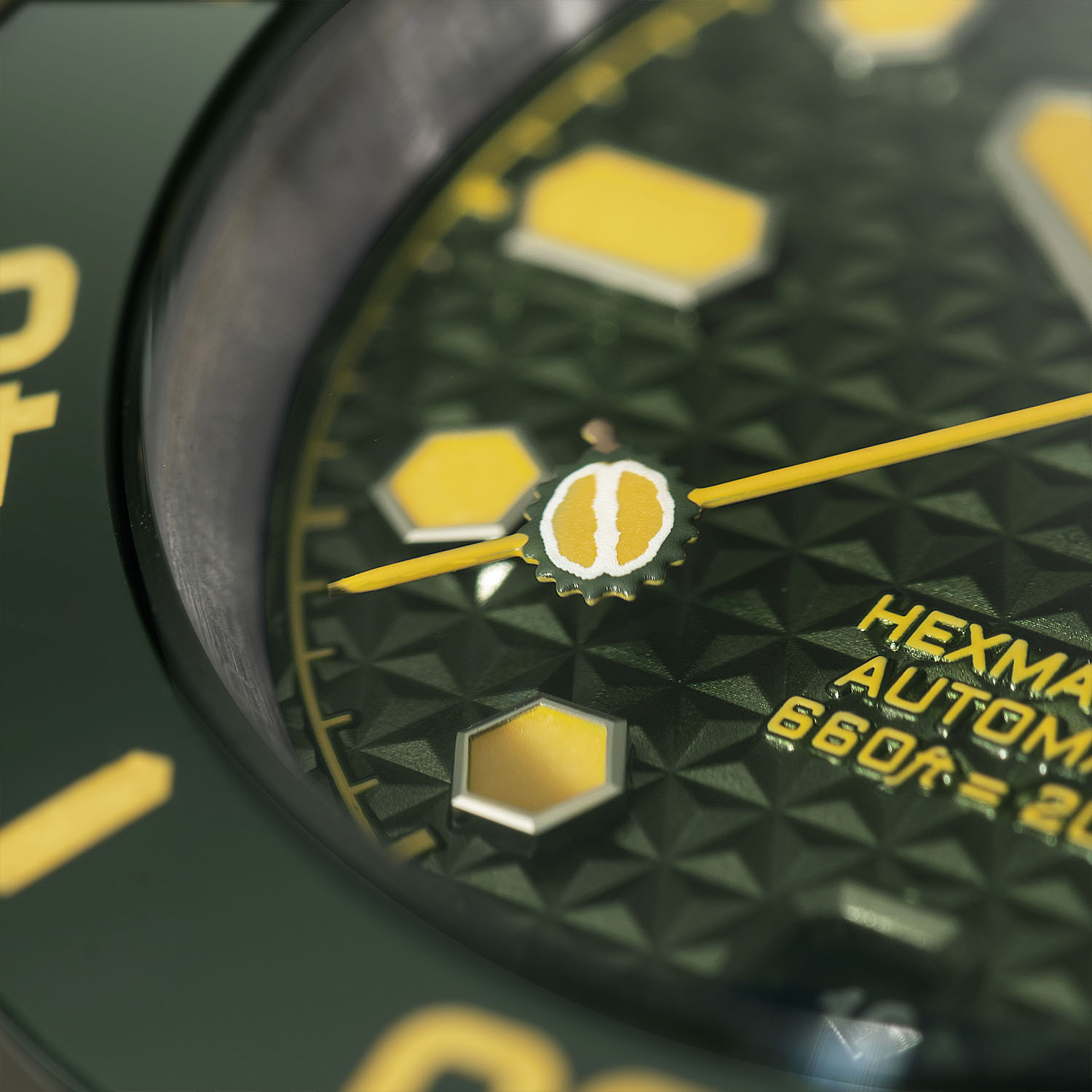 Revelot Hexmariner 39 Durian Limited Edition Automatic Dive Watch Malaysia - 5 Revelot Hexmariner 39 Durian Limited Edition Automatic Dive Watch Malaysia - 5