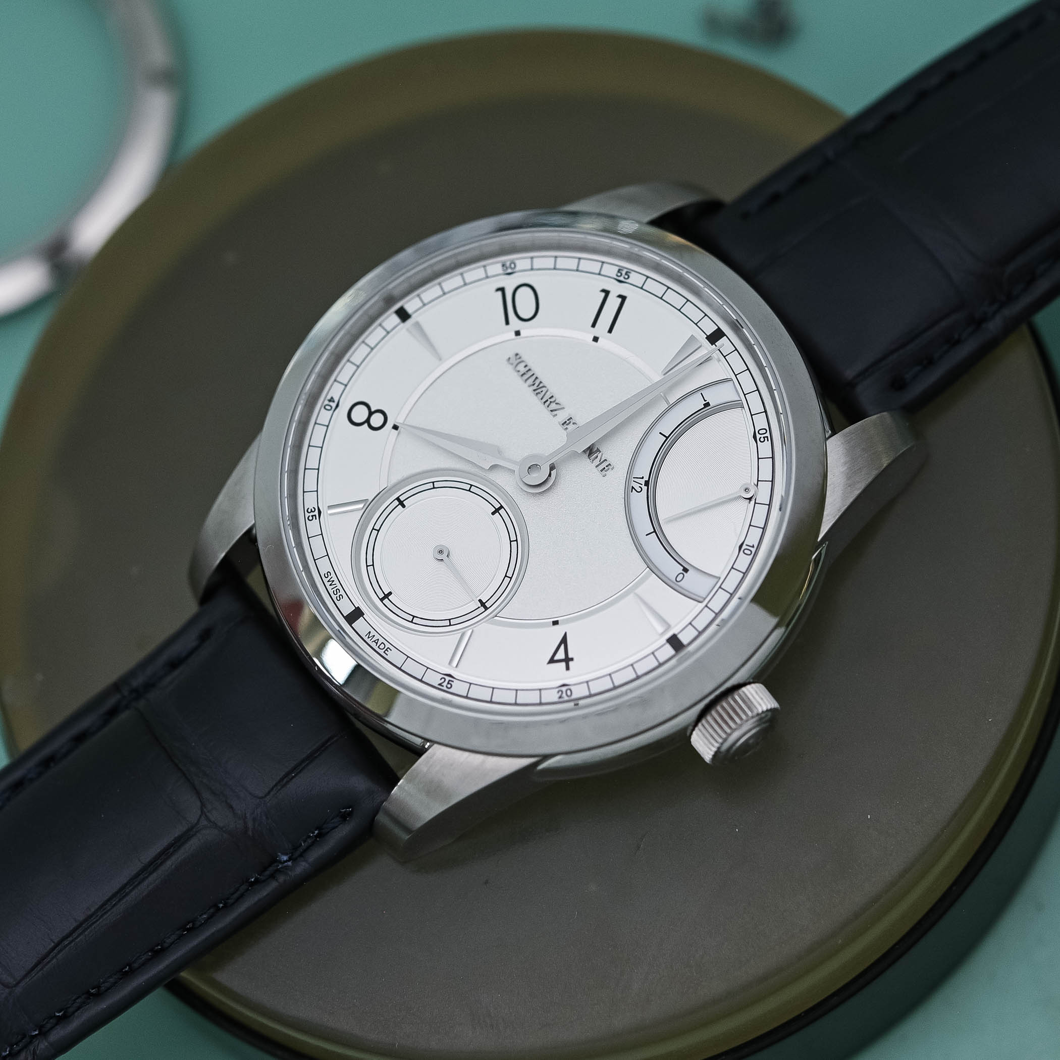 Schwarz Etienne 1902 Power Reserve Reserve de Marche Review - 6 Schwarz Etienne 1902 Power Reserve Reserve de Marche Review - 6