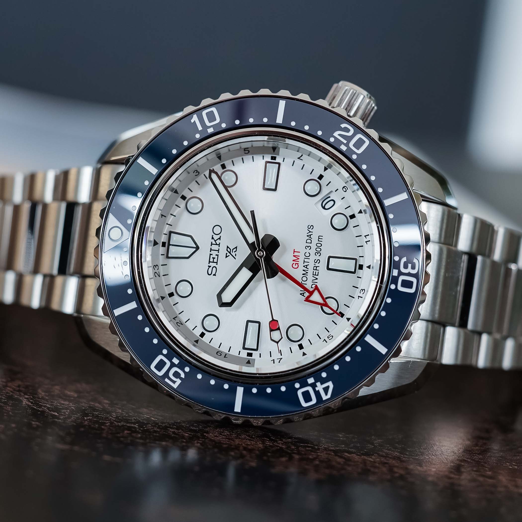 Seiko Prospex 1968 Heritage Diver GMT SPB519 300m micro-adjust clasp review 2 Seiko Prospex 1968 Heritage Diver GMT SPB519 300m micro-adjust clasp review 2