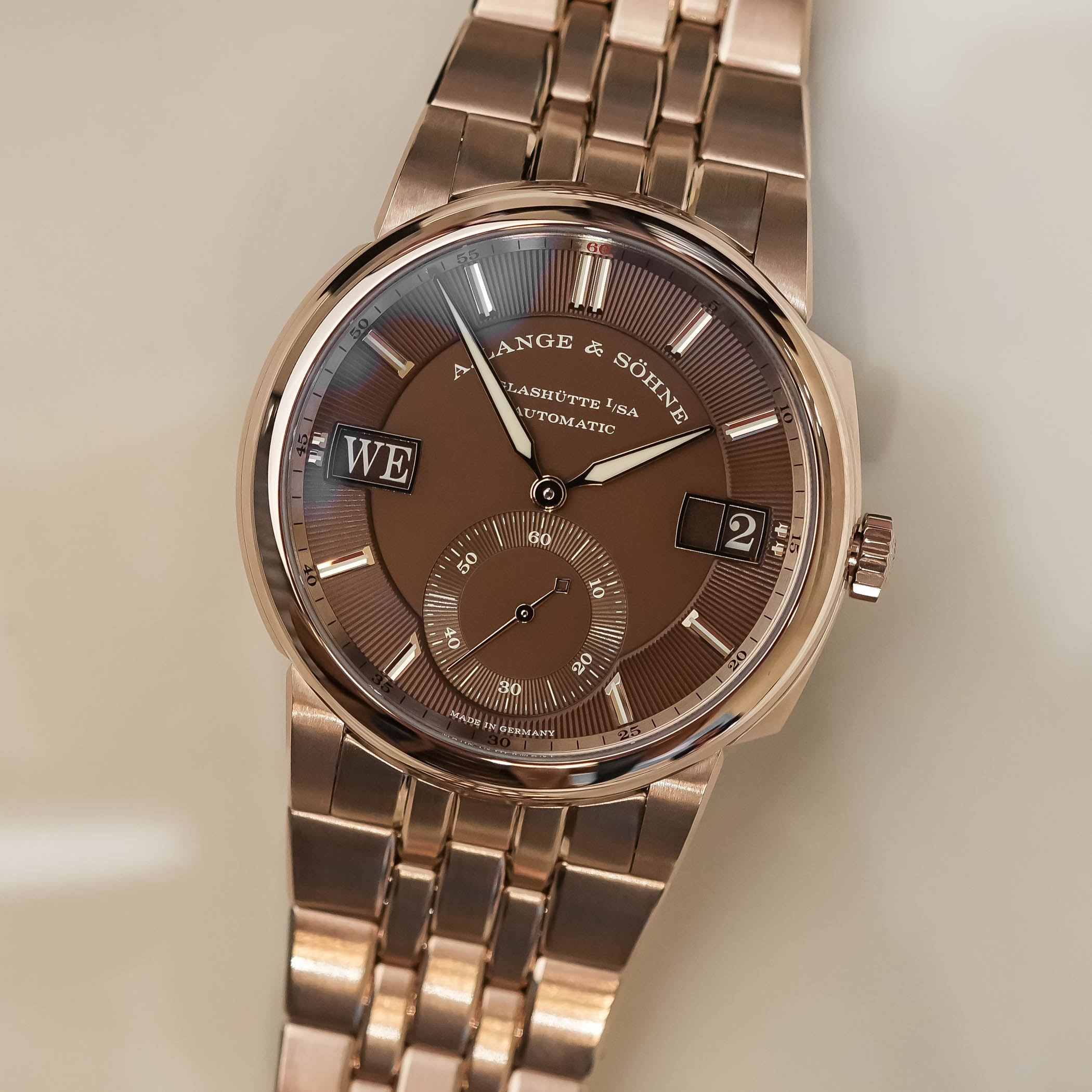 Lange-Sohne-Odysseus-Honeygold-Brown-Dial-Gold-Bracelet-review-2 Lange-Sohne-Odysseus-Honeygold-Brown-Dial-Gold-Bracelet-review-2