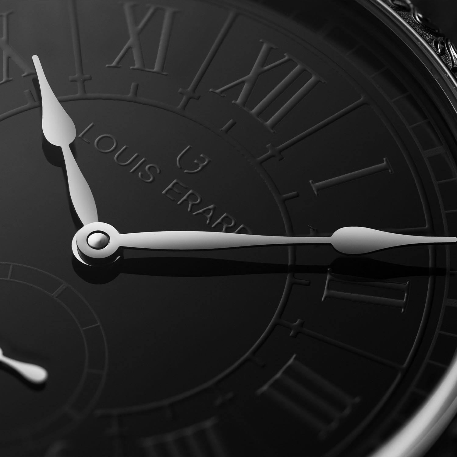 Louis Erard Gravee Main - hand engraved case 6 Louis Erard Gravee Main - hand engraved case 6