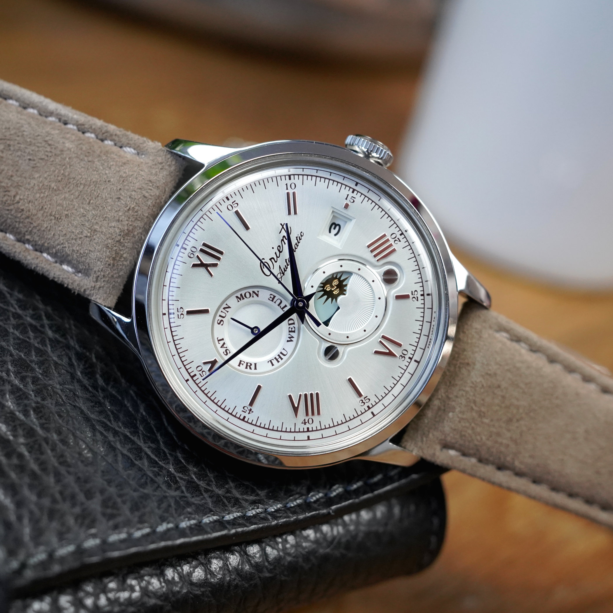 Orient Bambino 75th Anniversary Classic & Day-Night - 4 Orient Bambino 75th Anniversary Classic & Day-Night - 4