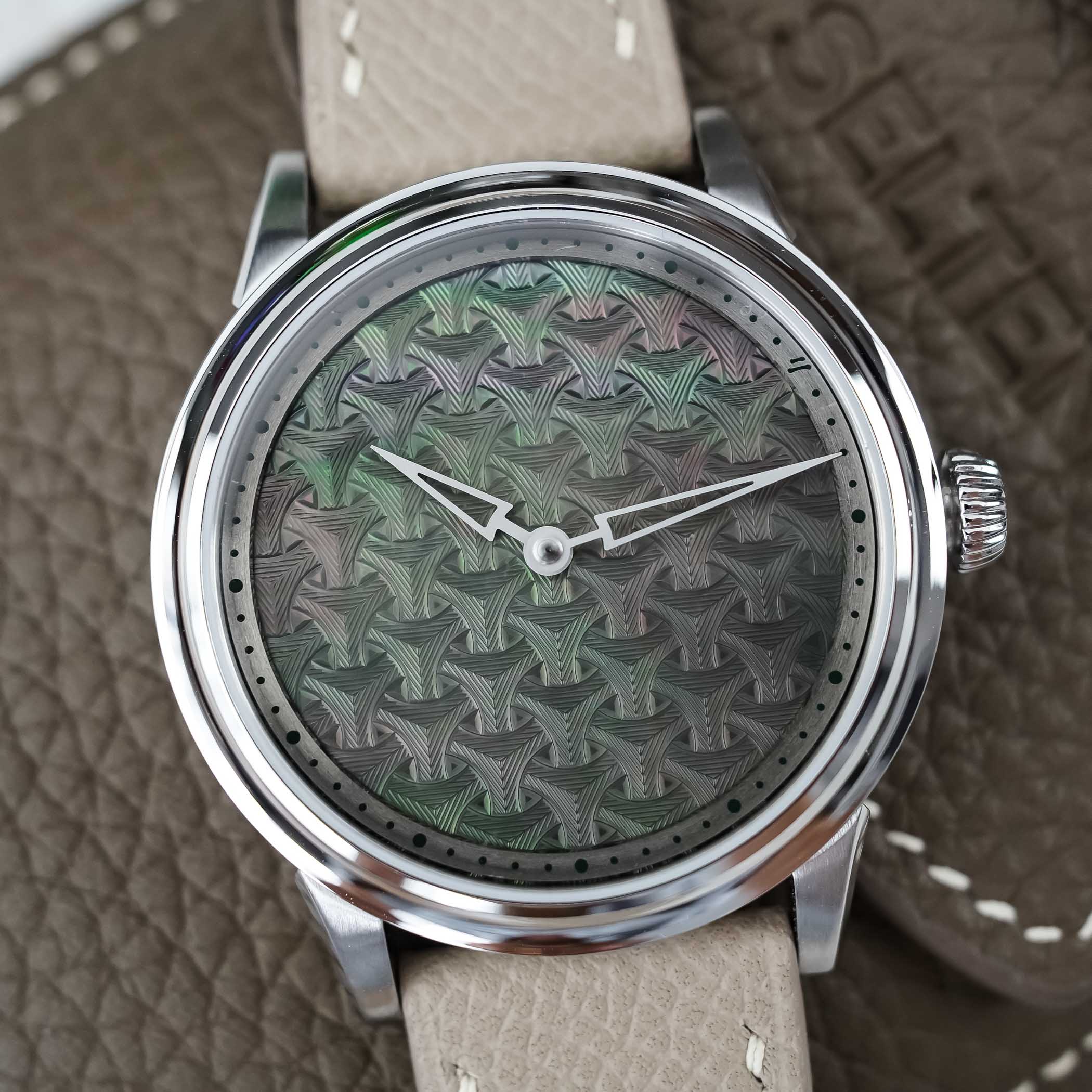 Watch Ho & Co x Selten Jui mother-of-pearl textured dial review - 10 Watch Ho & Co x Selten Jui mother-of-pearl textured dial review - 10