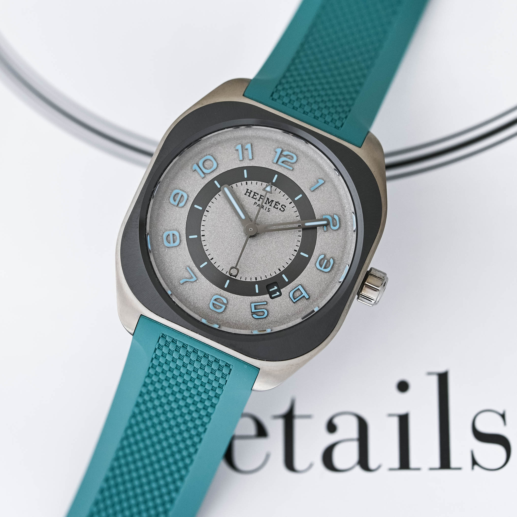 2025 Hermes H08 Titanium and Bleu Saint-Cyr - review - 1 2025 Hermes H08 Titanium and Bleu Saint-Cyr - review - 1
