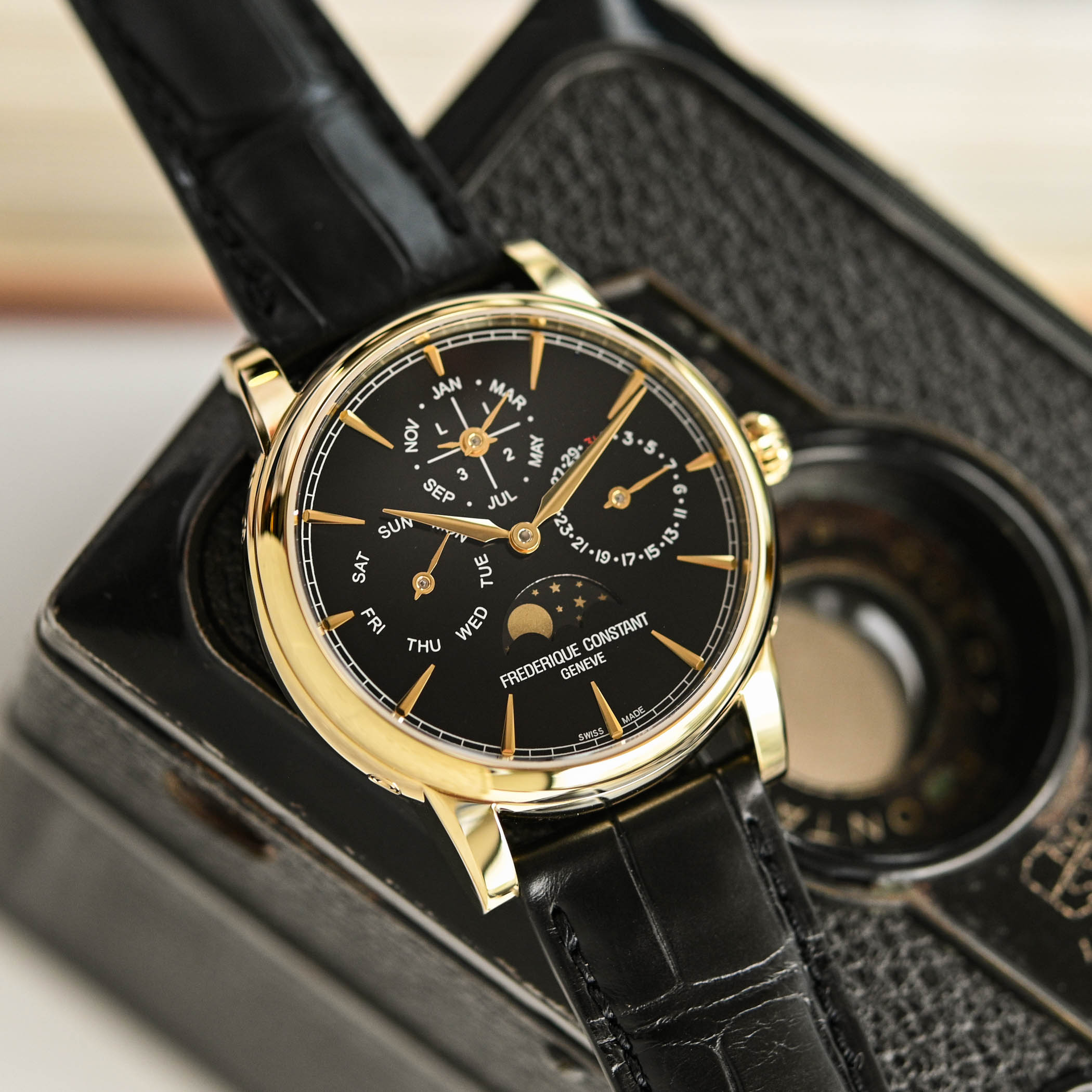 2025 new Frederique Constant Classic Perpetual Calendar Manufacture Steel Gold - video review - 8 2025 new Frederique Constant Classic Perpetual Calendar Manufacture Steel Gold - video review - 8