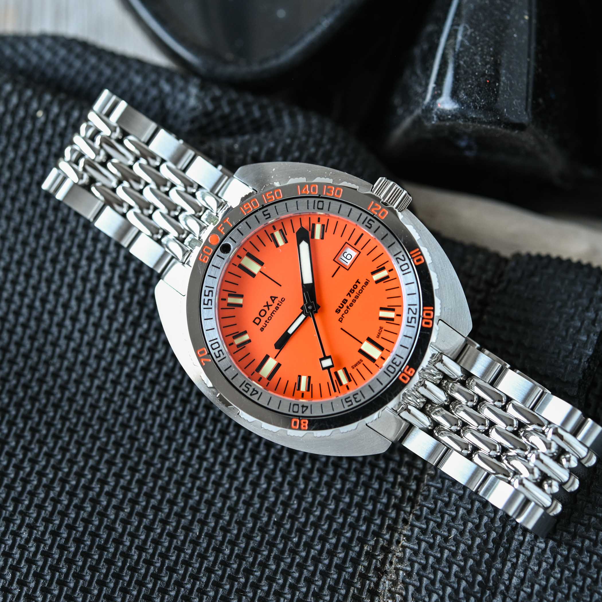 Doxa SUB 750T Collection dive watch Review - 7 Doxa SUB 750T Collection dive watch Review - 7