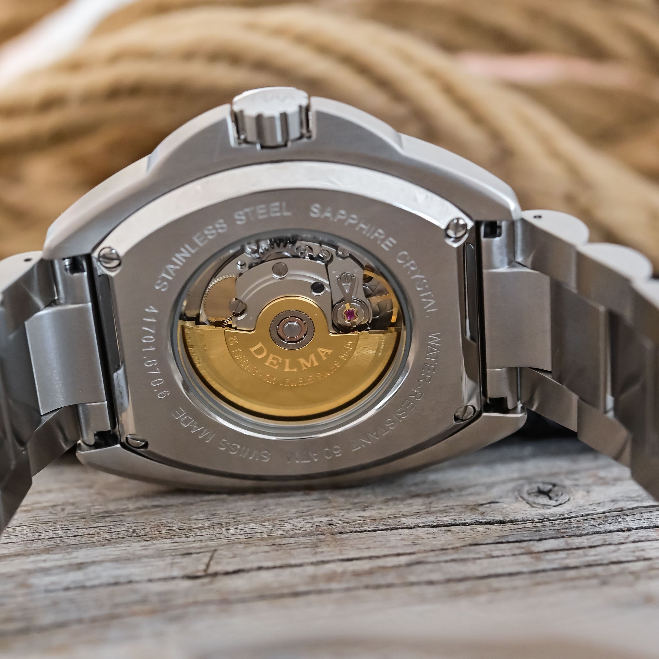 Delma Oceanmaster Lume - Accessible Automatic Dive watch saliling watch fully luminous dial - review - 10 Delma Oceanmaster Lume - Accessible Automatic Dive watch saliling watch fully luminous dial - review - 10