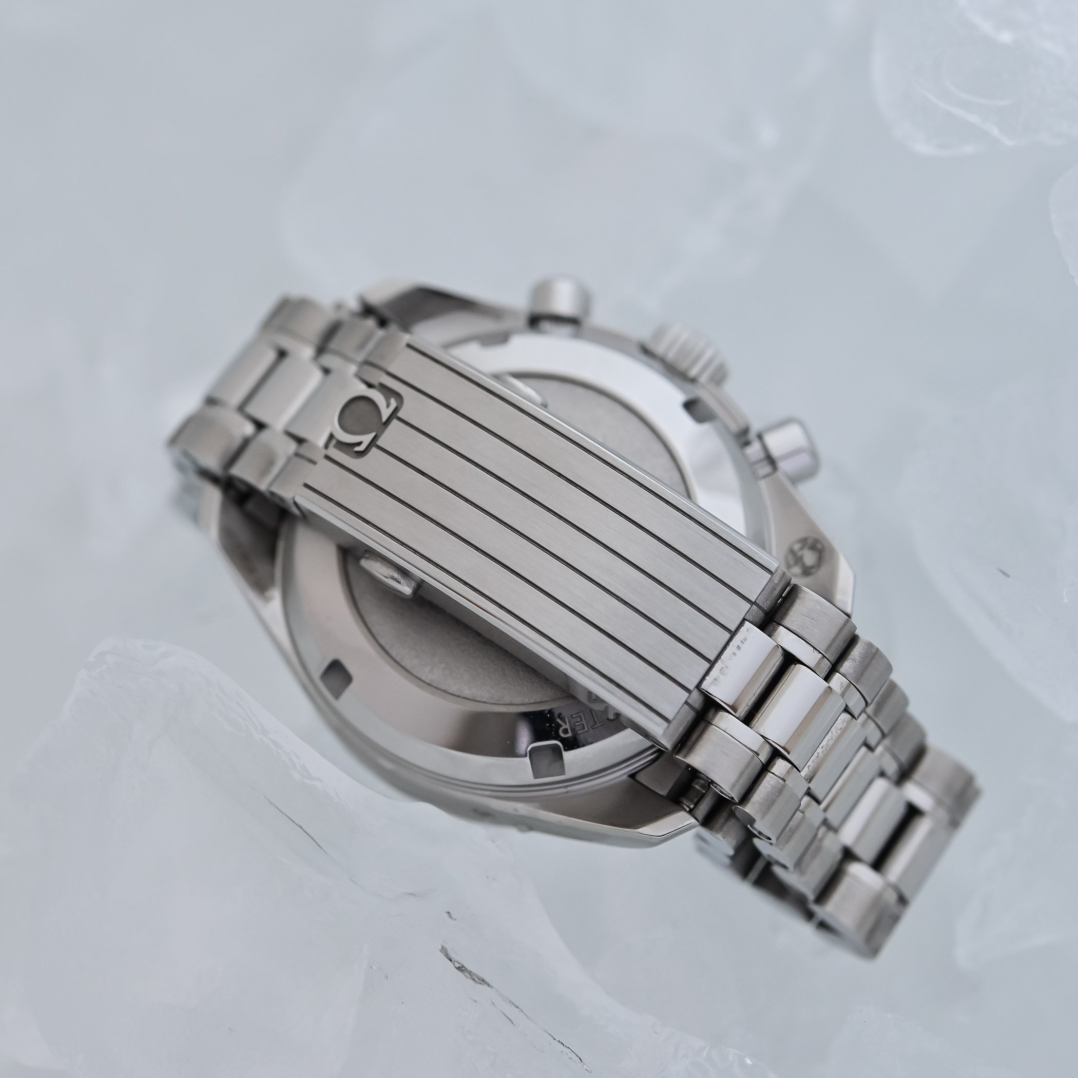 Omega Speedmaster Milano Cortina 2026 38mm Automatic olympic winter games white dial - review - 10 Omega Speedmaster Milano Cortina 2026 38mm Automatic olympic winter games white dial - review - 10