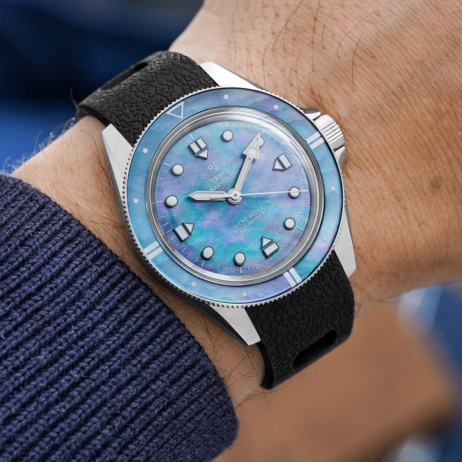 Yema Navygraf Pearl cmm.20 micro-rotor - mother-of-pearl dive watch - 7 Yema Navygraf Pearl cmm.20 micro-rotor - mother-of-pearl dive watch - 7