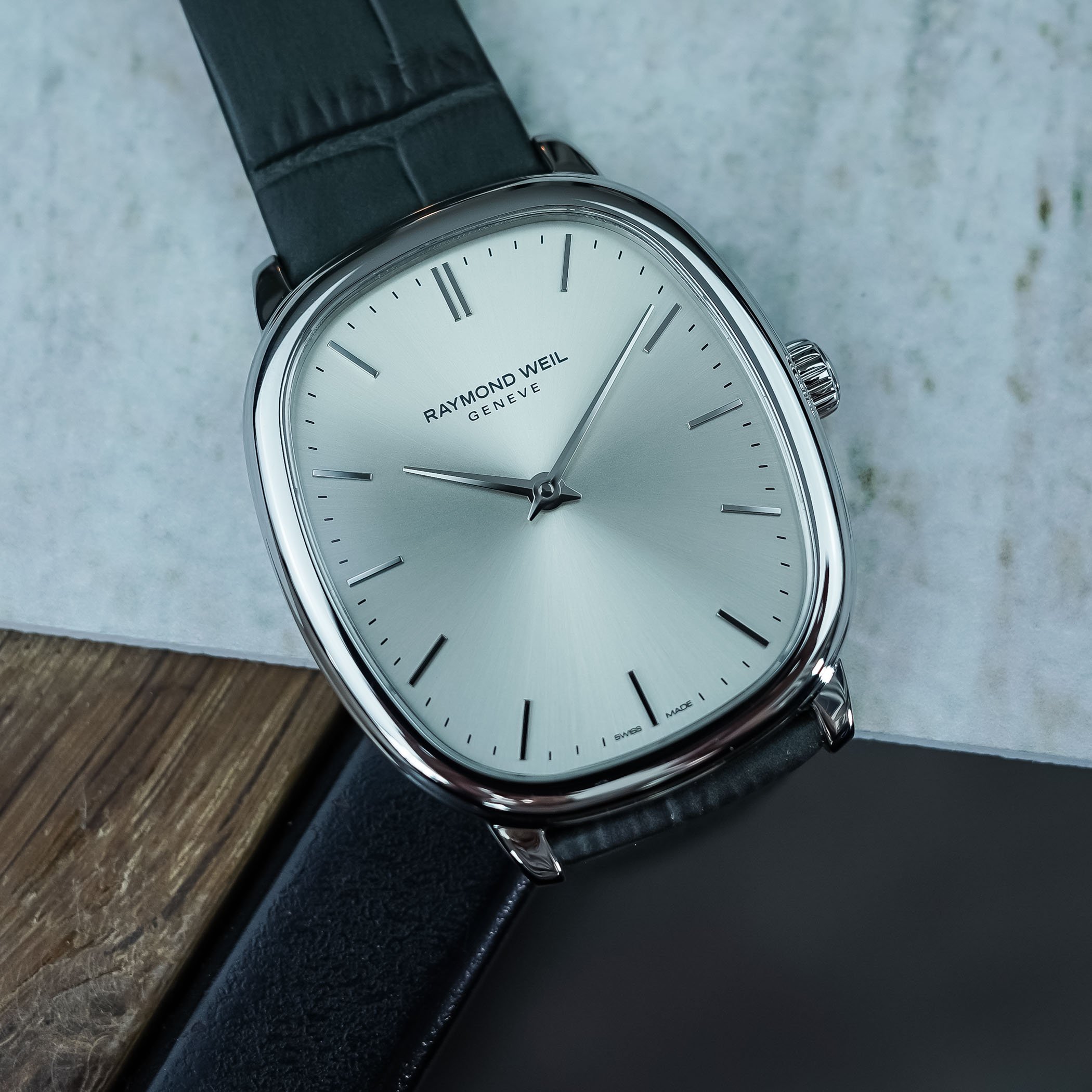 raymond-weil-toccata-heritage-collection-elliptical-accessible-dress-watch-video-review-16 raymond-weil-toccata-heritage-collection-elliptical-accessible-dress-watch-video-review-16