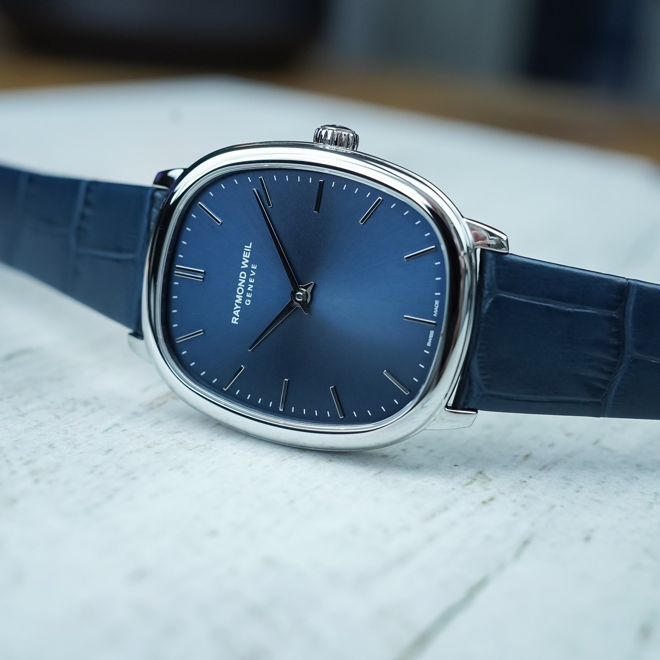 raymond-weil-toccata-heritage-collection-elliptical-accessible-dress-watch-video-review-9 raymond-weil-toccata-heritage-collection-elliptical-accessible-dress-watch-video-review-9