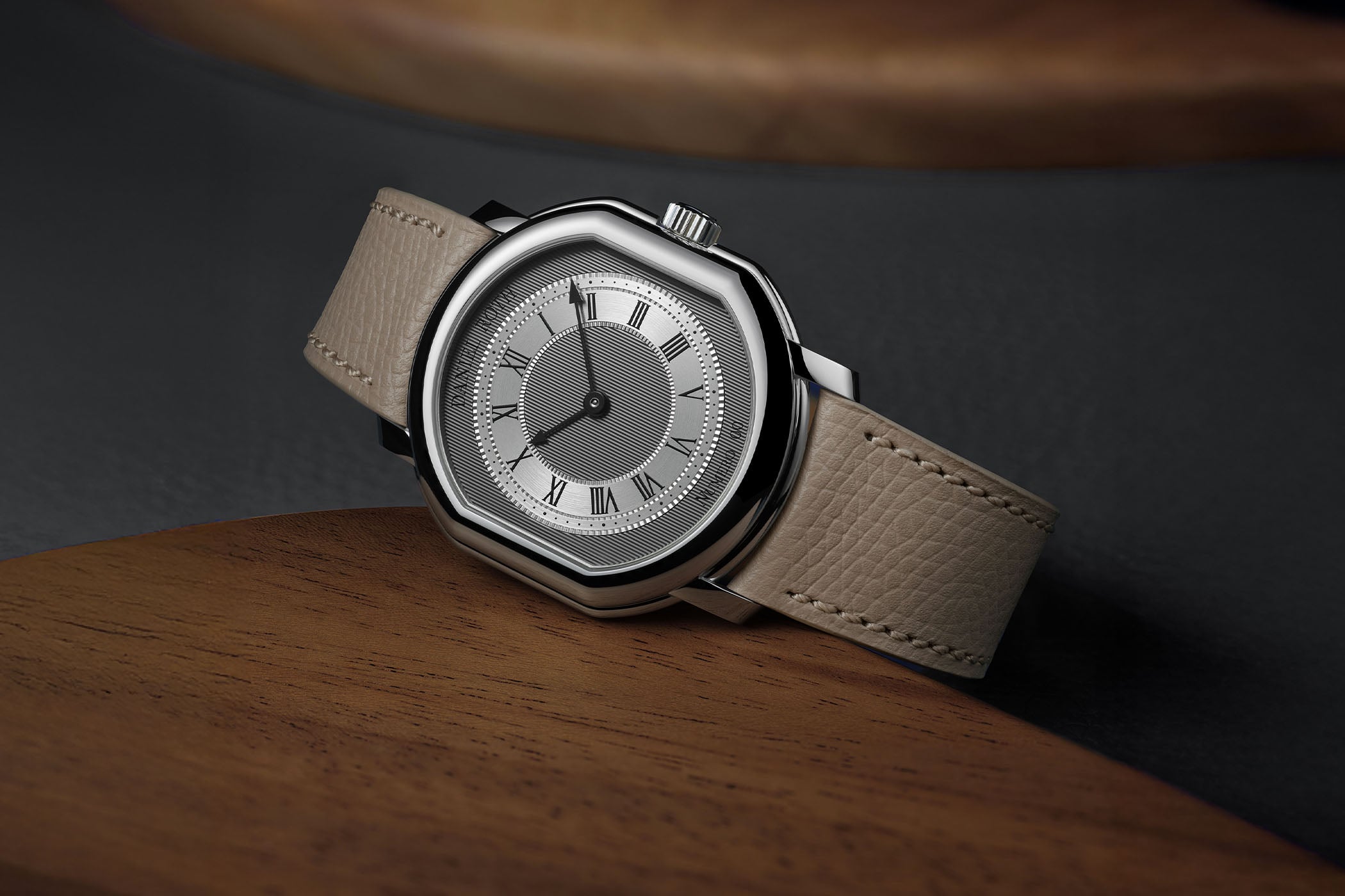 Introducing – The Daniel Roth Extra-Plat, now in Platinum