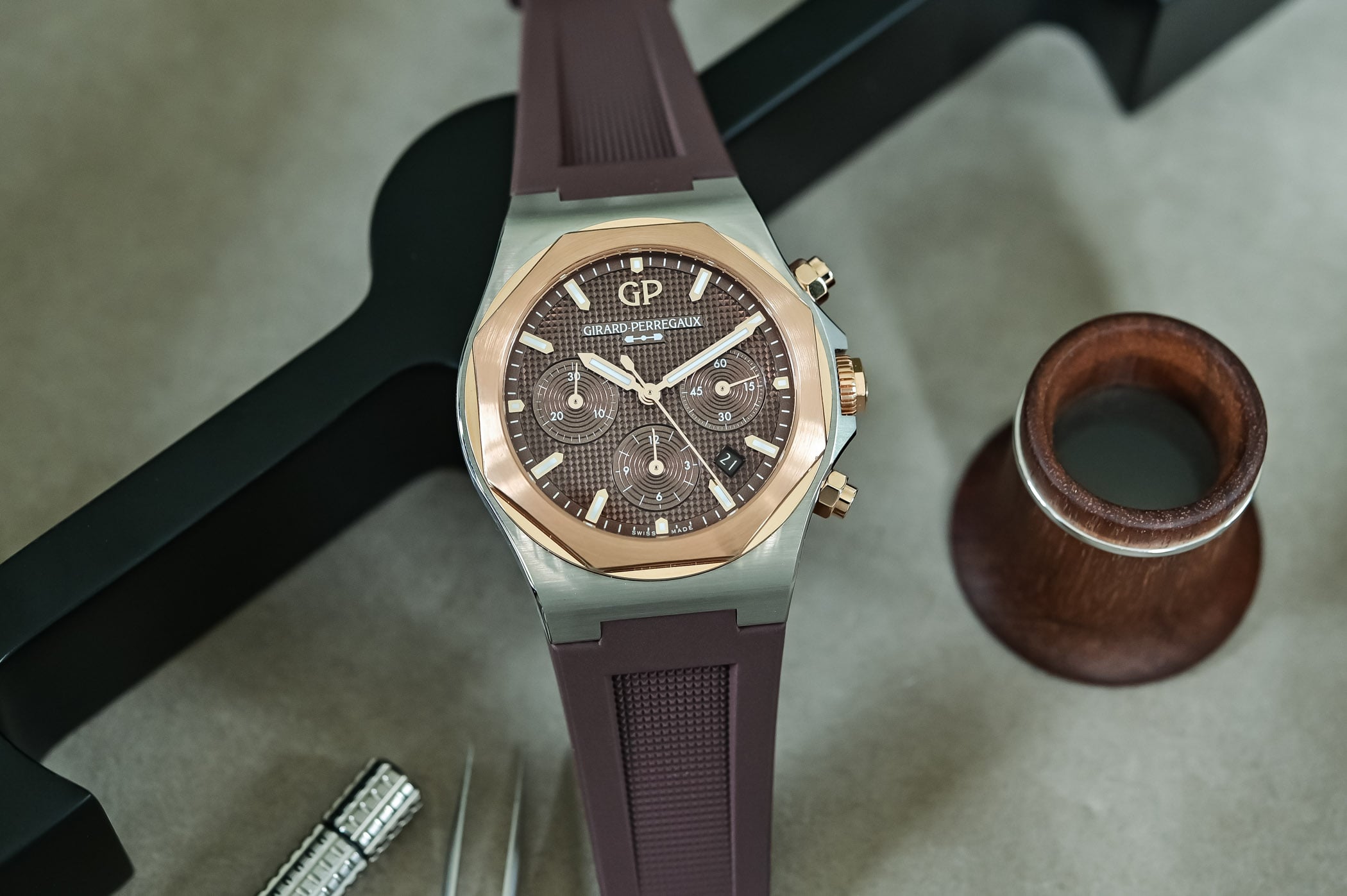 First Look – The Two-Tone & Chocolate Girard-Perregaux Laureato Chronograph 42mm