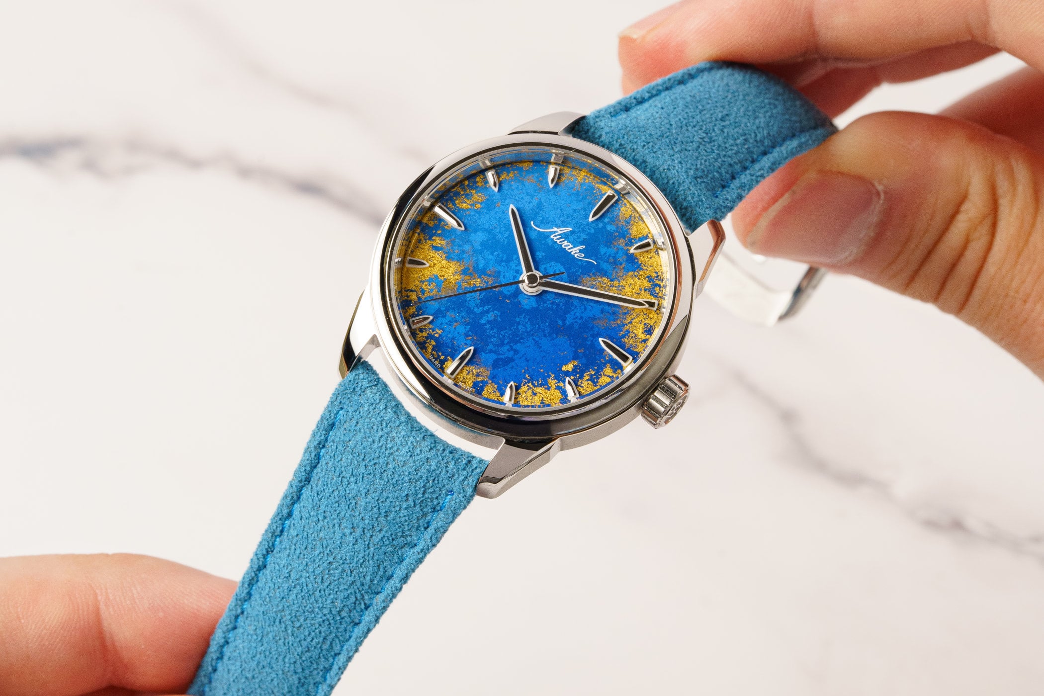 Introducing – The Awake Son Mai Frosted Leaf Royal Blue with Gold-Leaf Dial
