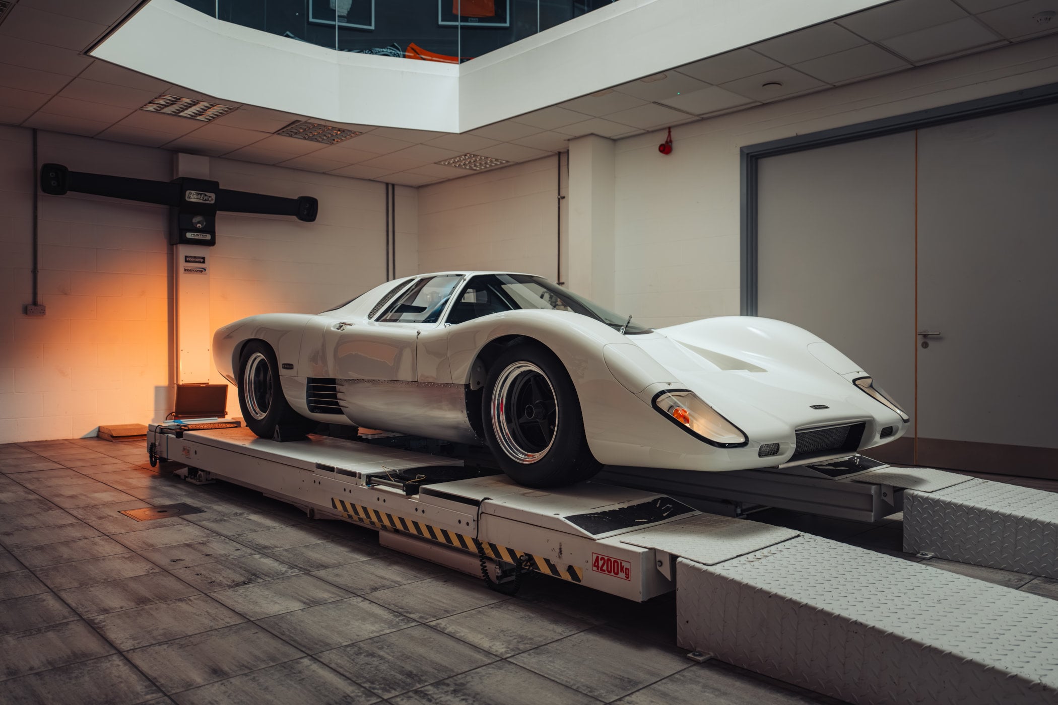 The Petrolhead Corner – McLaren Special Operations Recreate The Original McLaren M6 GT