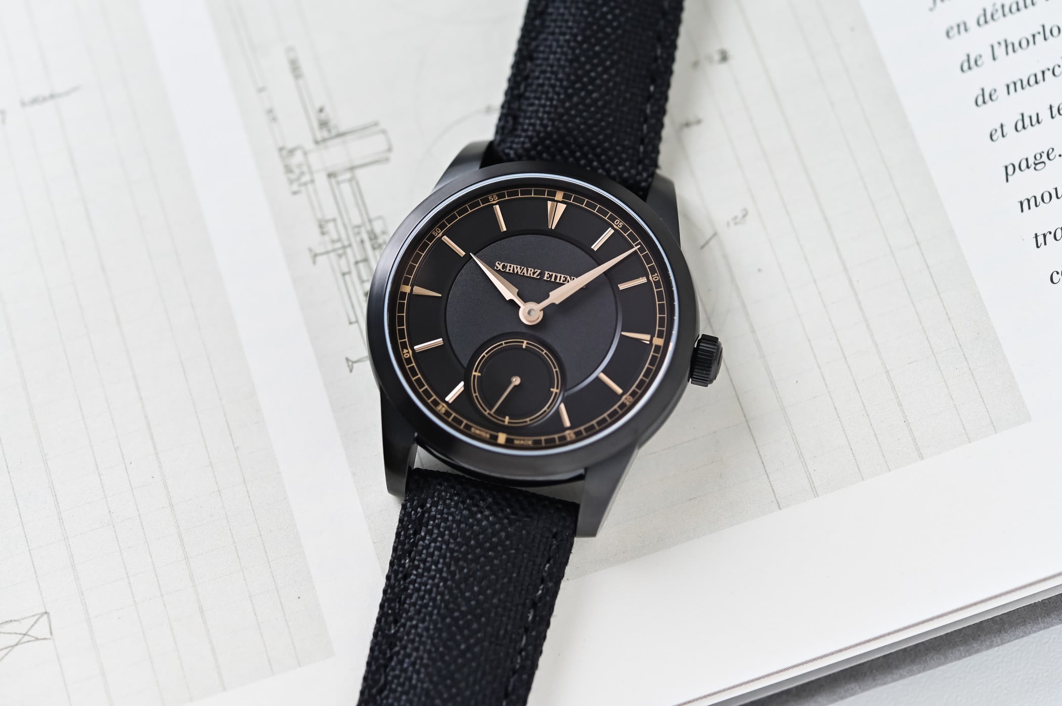 First Look - The New Schwarz Etienne 1902 Petite Seconde Heure Dorée