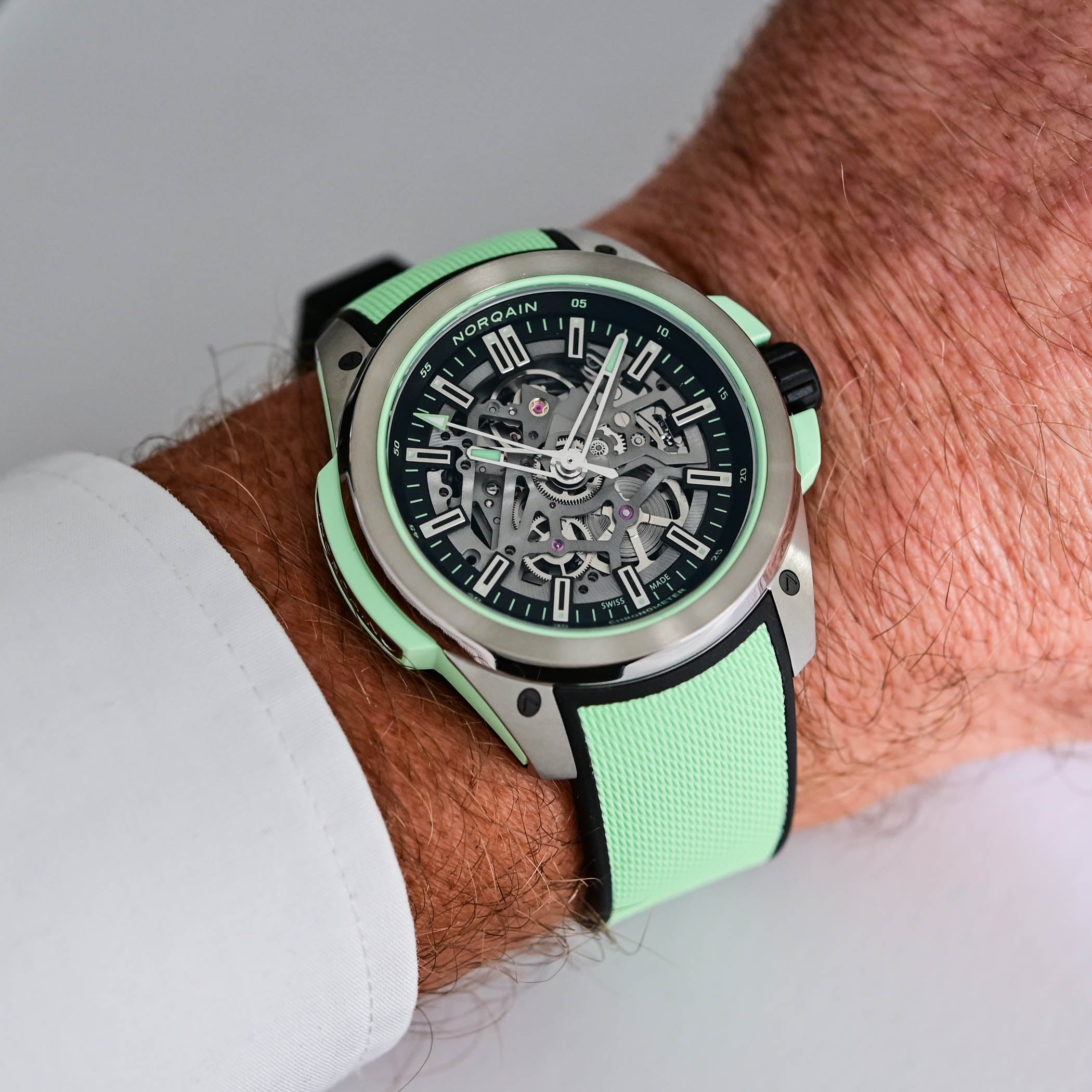 Norqain Wild One Skeleton Titanium 42mm - review - 11