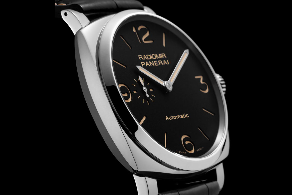 Grommen sleuf ik ontbijt Introducing the Panerai Radiomir 1940 3-Days Automatic with Panerai's First  Micro-Rotor Movement - Monochrome-Watches