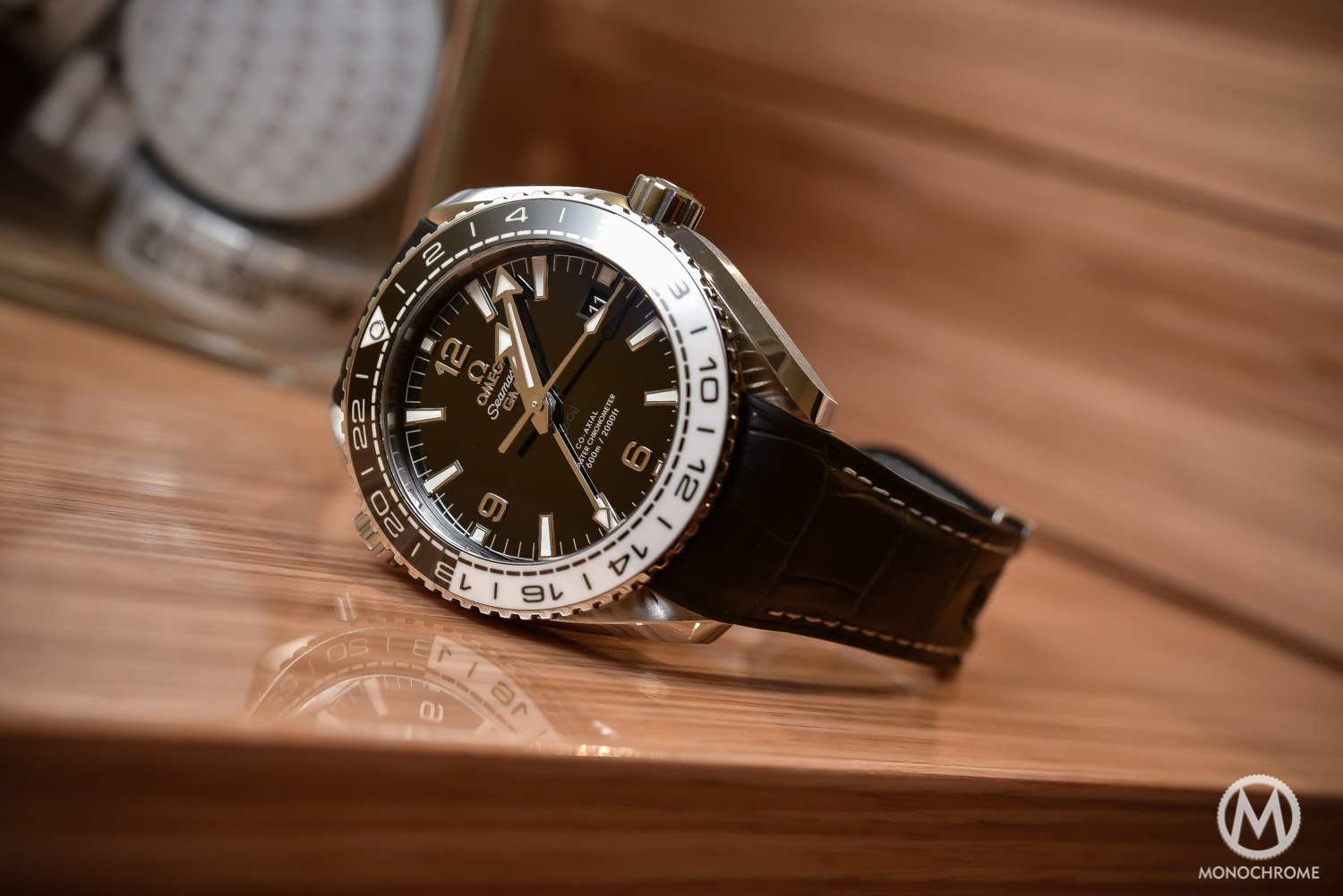 Omega seamaster planet ocean discount 600m gmt 43.5 mm goodplanet