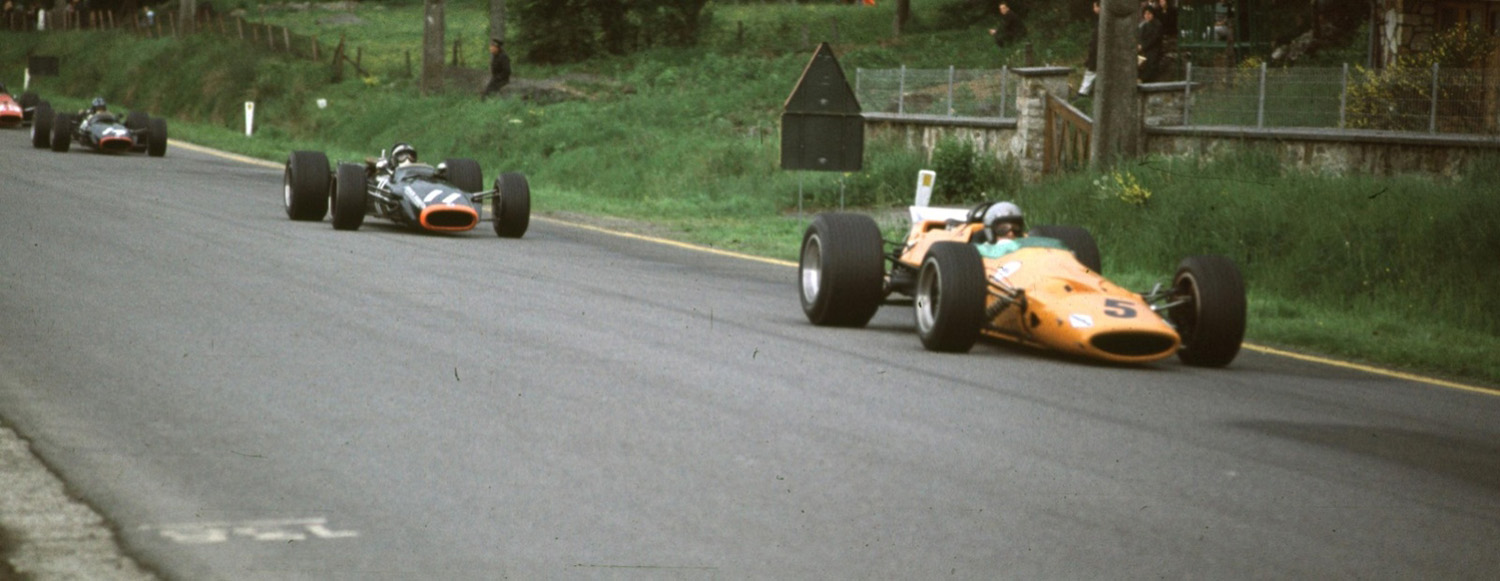 1968_Formula_1_Belgian_Grand_Prix_Bruce_McLaren_McLaren_M7A_Cosworth_McLarens_1st_win