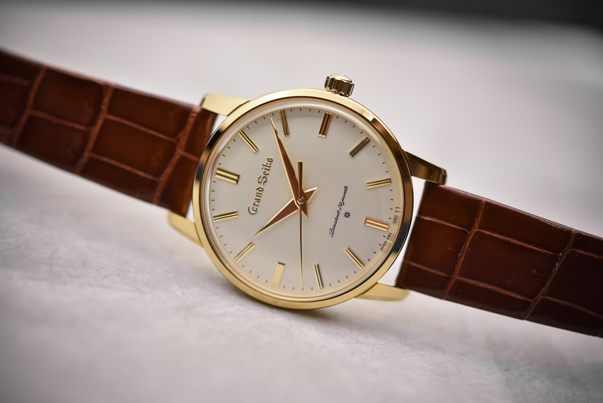 Grand Seiko SBGW252, Recreation First Grand Seiko Watch - Hands-On (Specs &  Price)