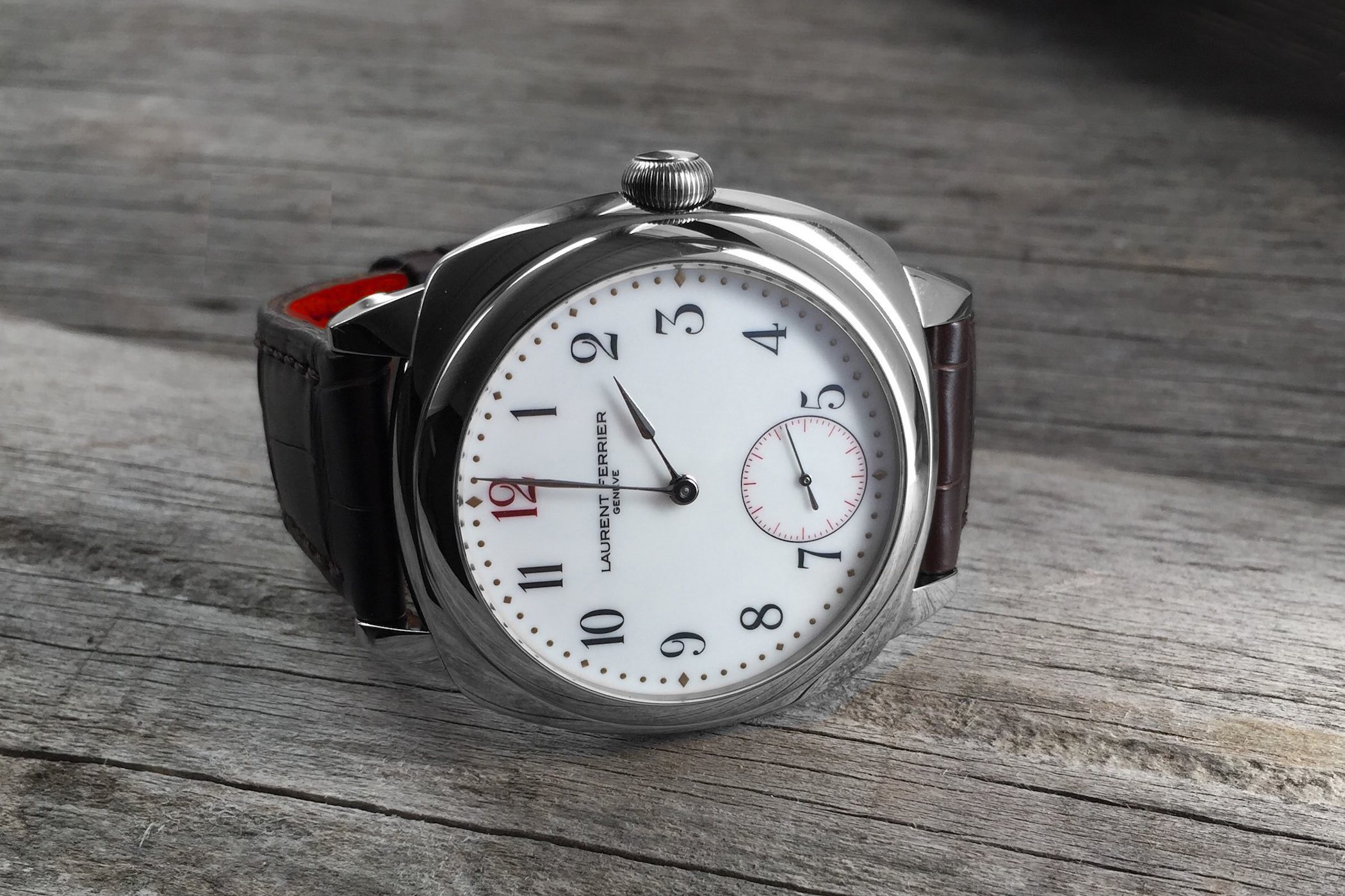 Buying Guide Cushion Watches - Laurent Ferrier Galet Square porcelain