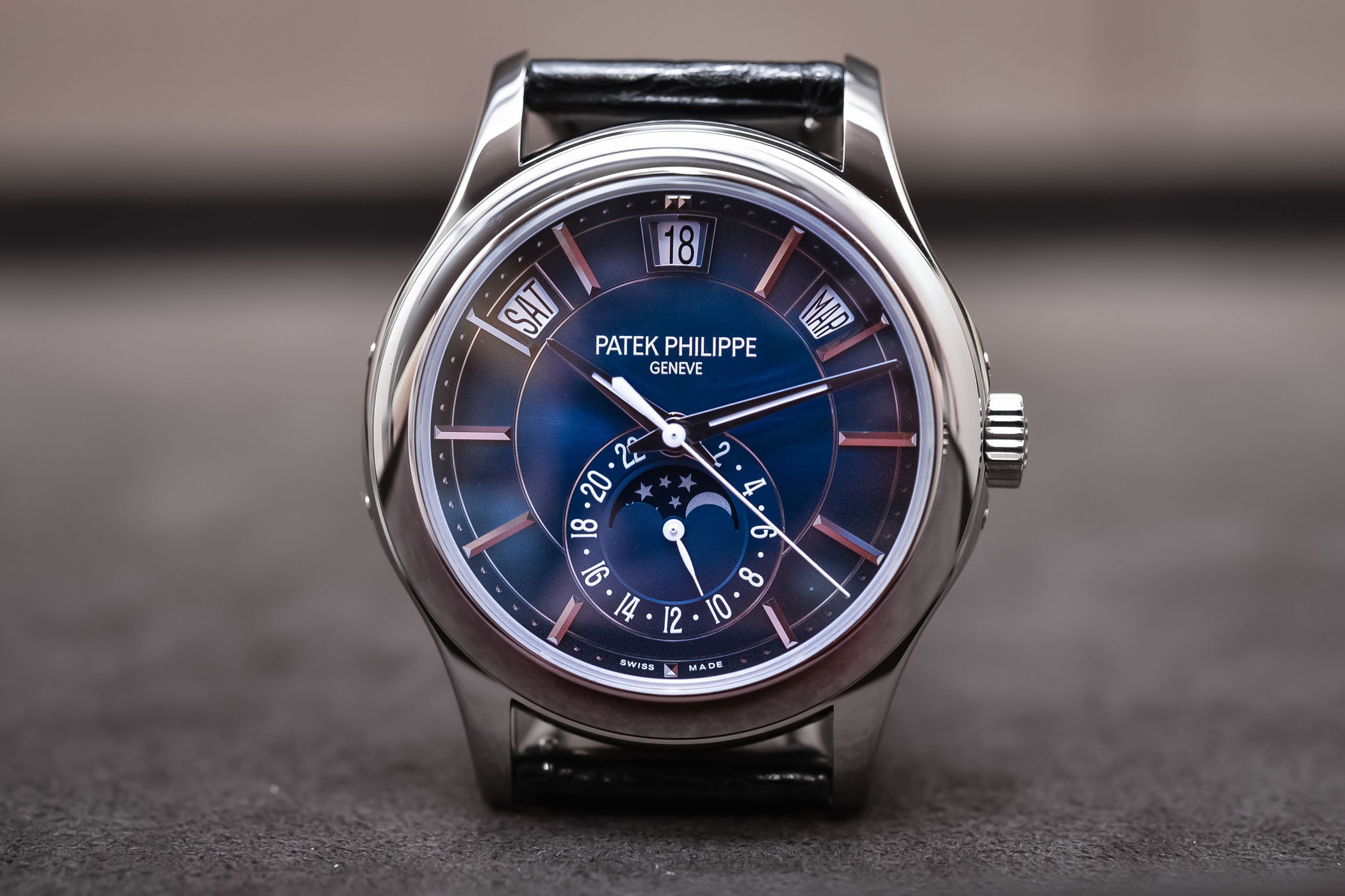 Hands On Patek Philippe Annual Calendar 5205G Gradient Blue Dial