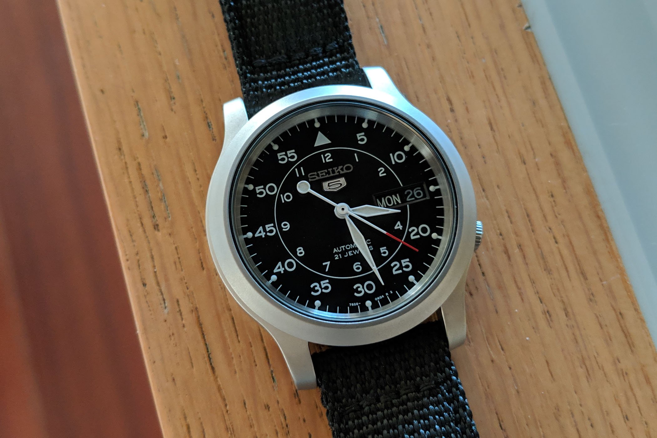 Seiko 5 Military SNK809 / Review, Live Pics, Specs & Price