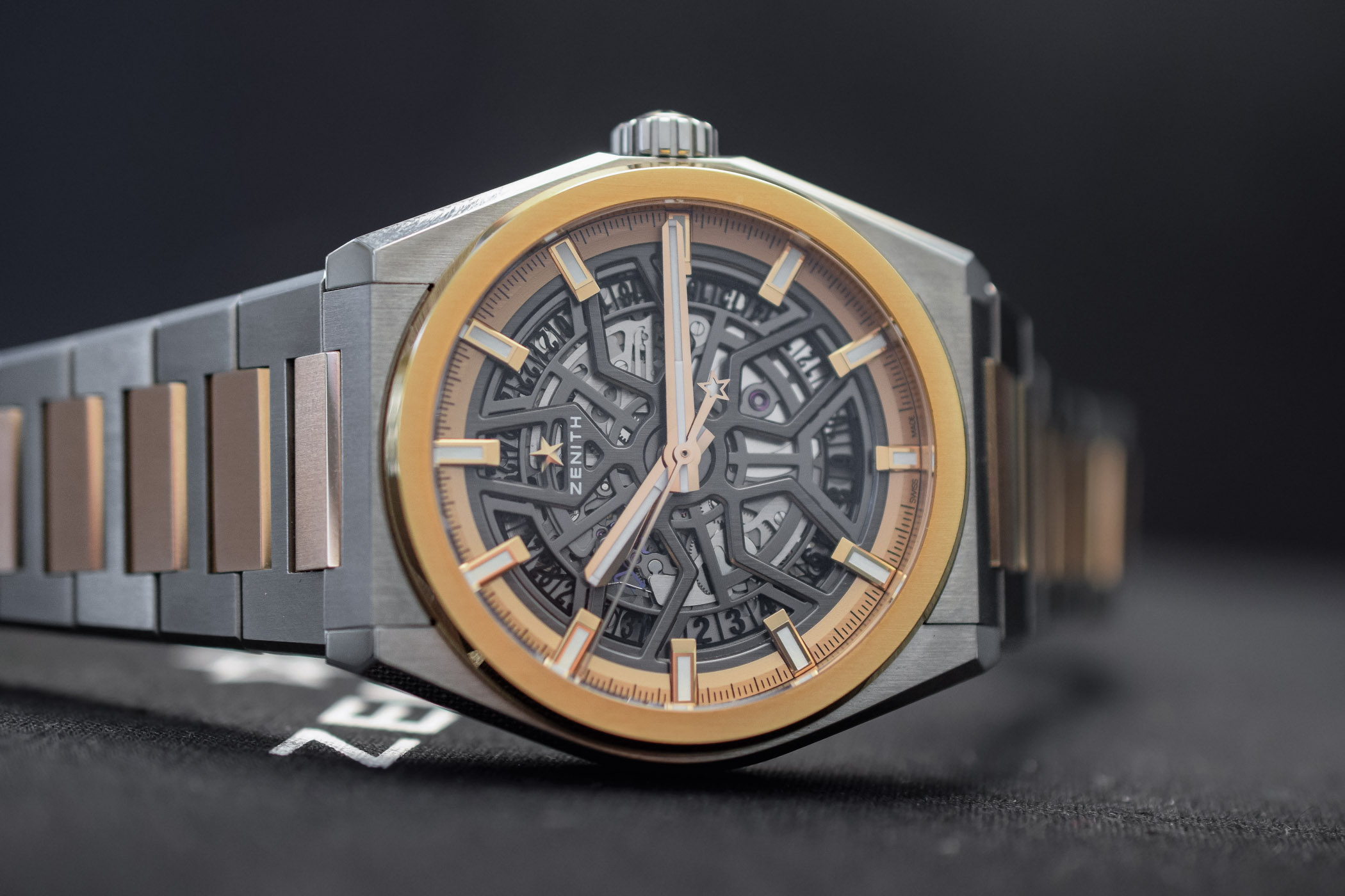 Zenith Defy Classic Skeleton Two-Tone, Titanium and Rose Gold 87.9001.670:79.M9001 - 3