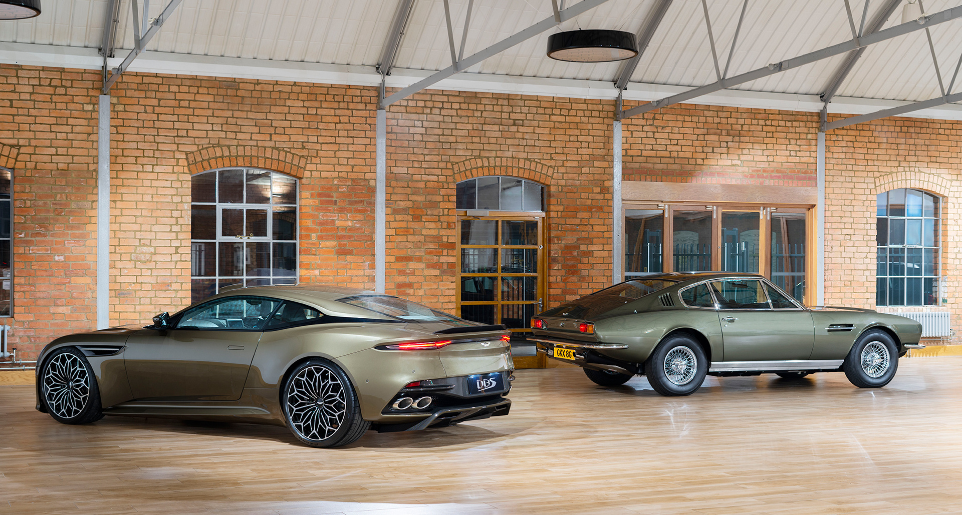 Aston Martin DBS Superleggera Edition James Bond 007 On Her Majesty’s Secret Service
