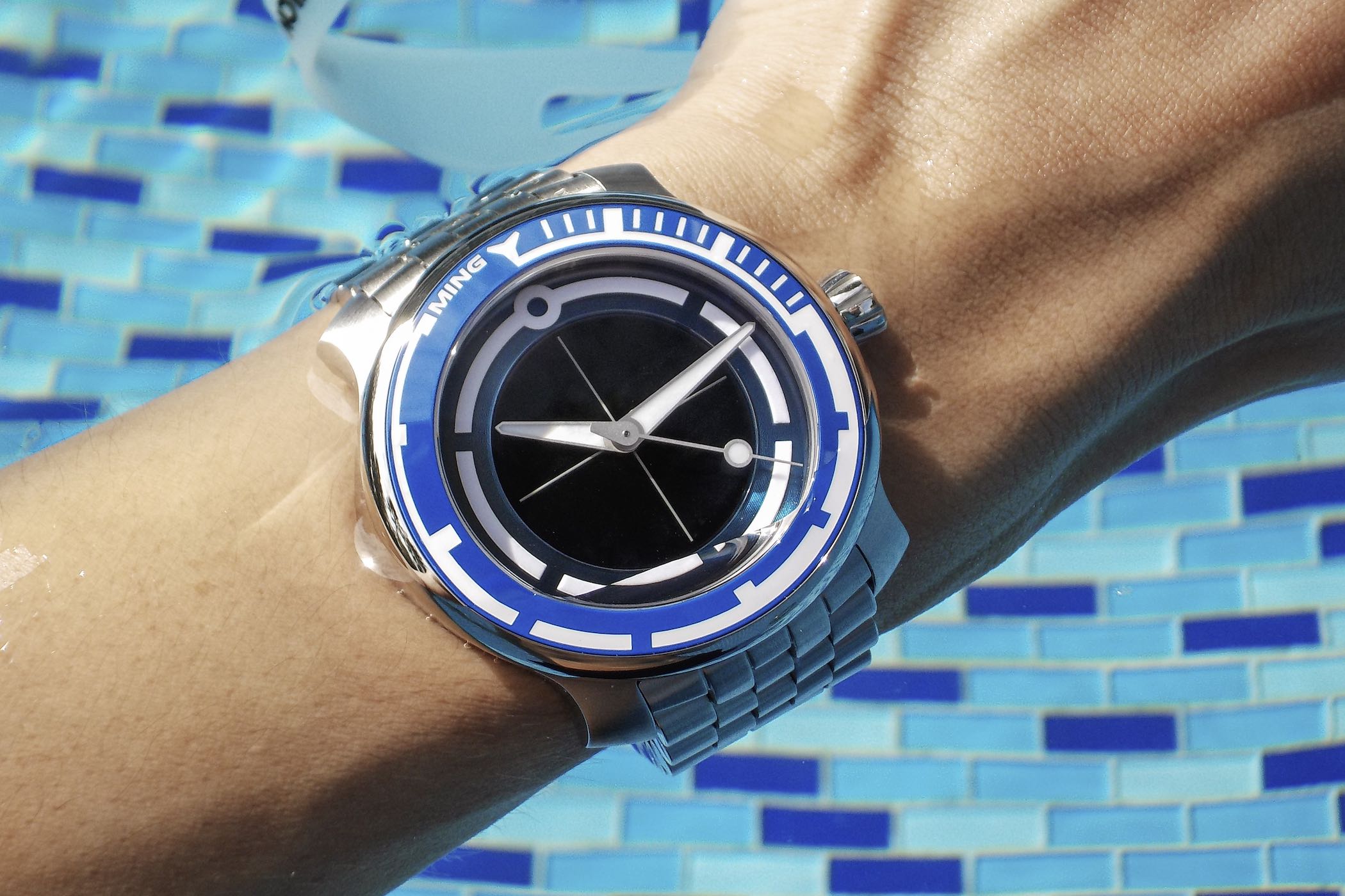 MING Watch 18.01 Abyss Concept Dive Watch