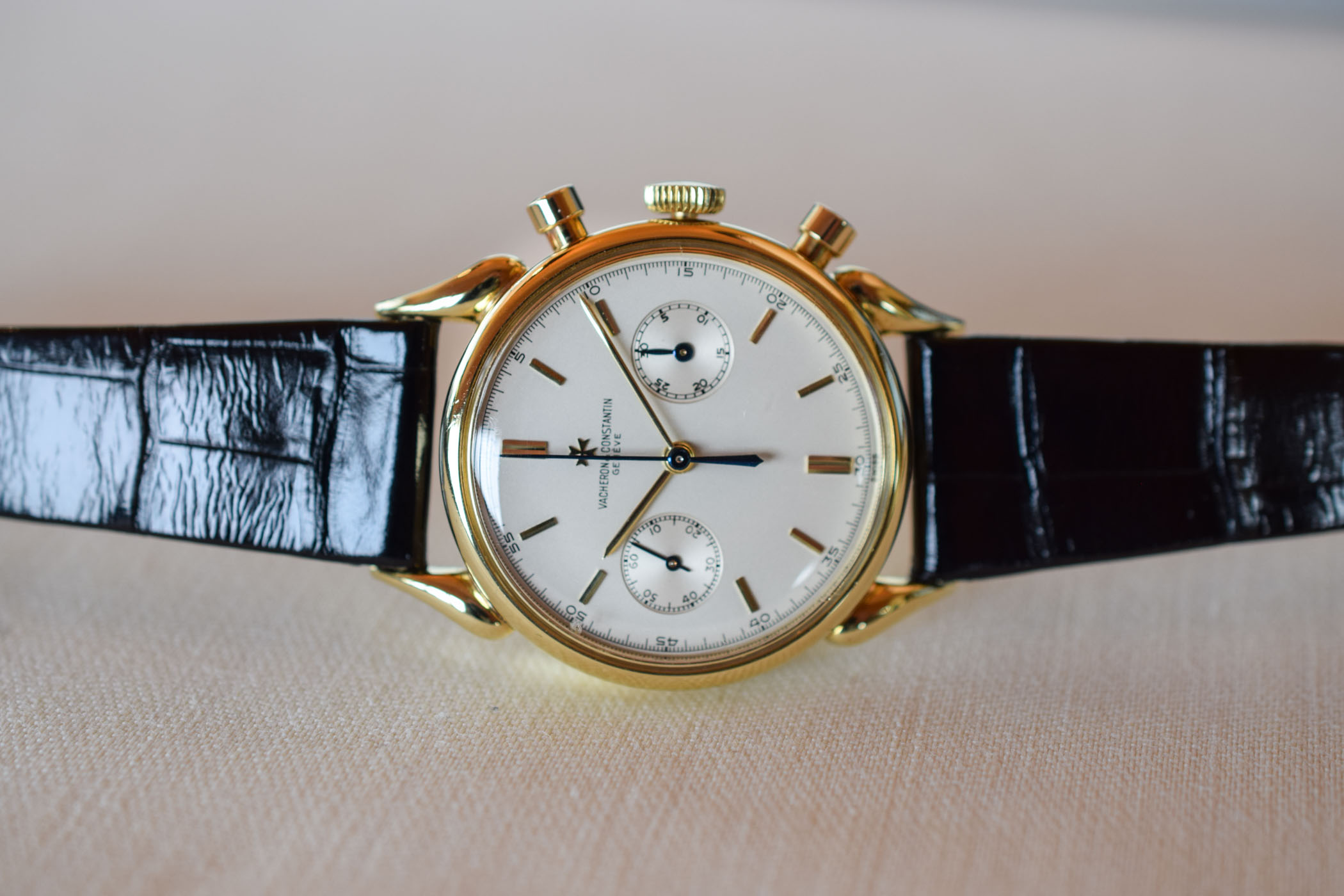 In Depth The Vacheron Constantin 1955 Cornes de Vache And