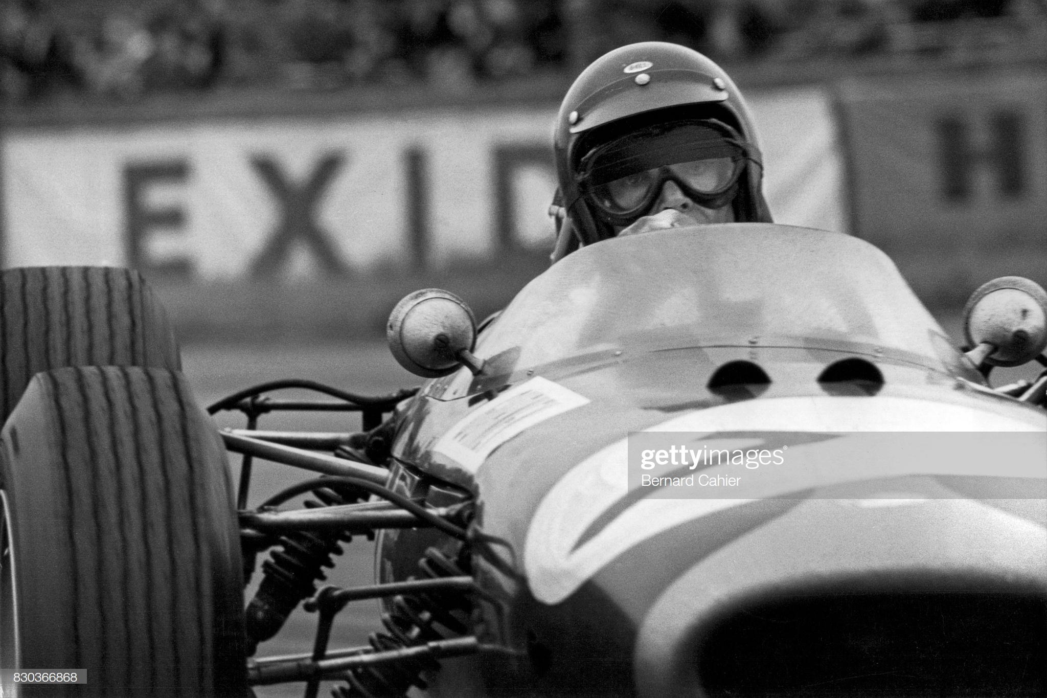 Dan Gurney, Silverstone, 10 July 1965 - Photo by Bernard Cahier/Getty Images