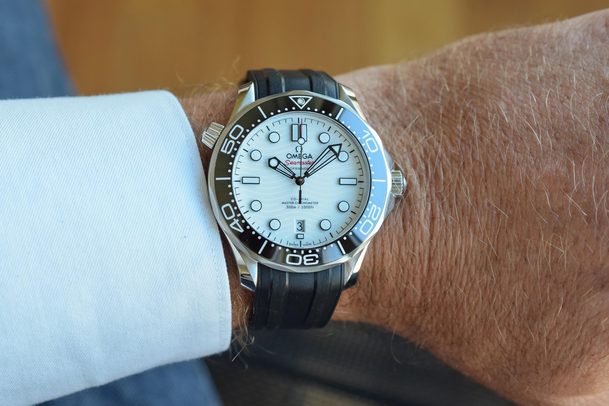 White best sale dive watch