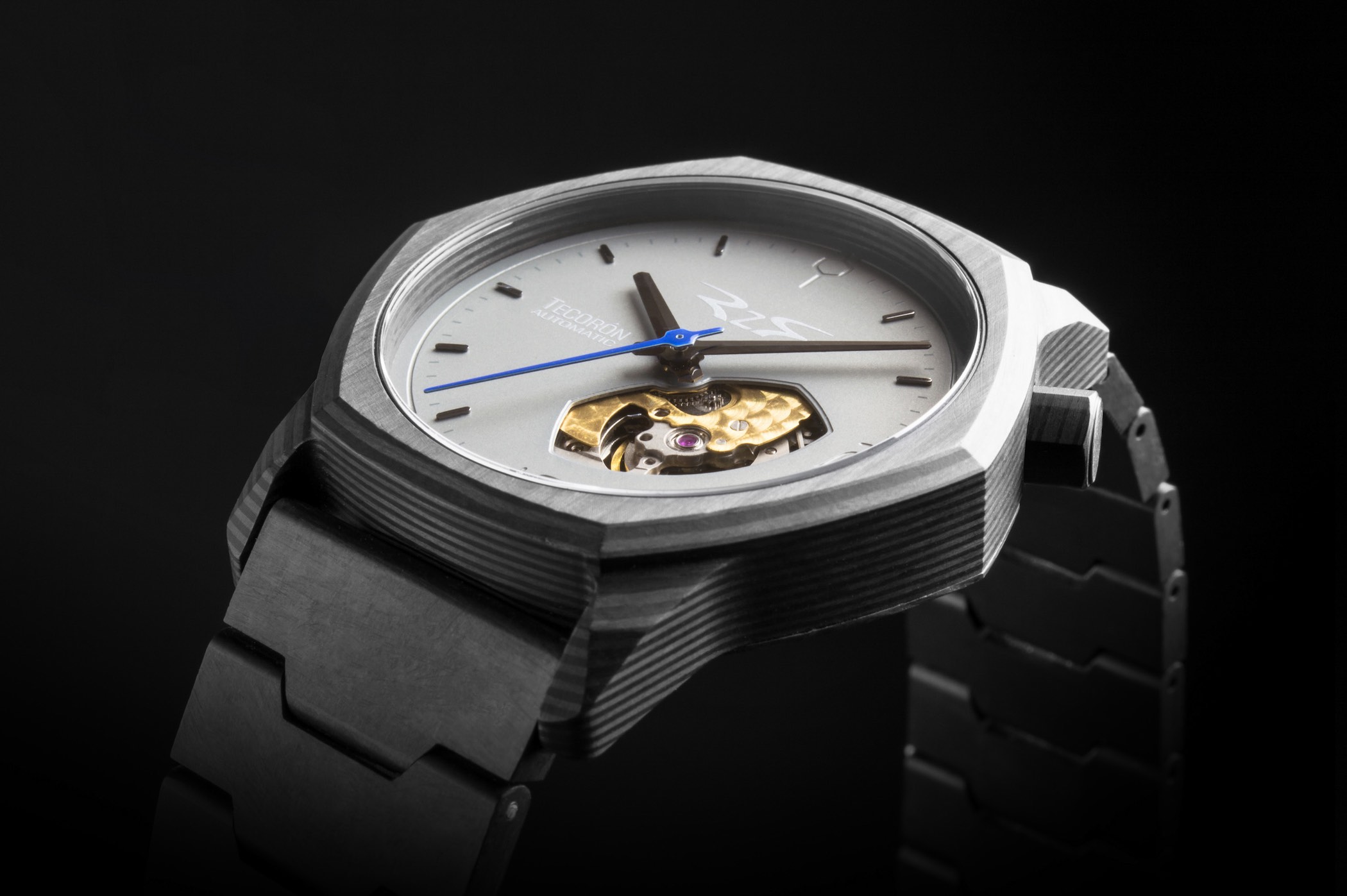 RzR Tecoron Carbon Fibre Watch Kickstarter