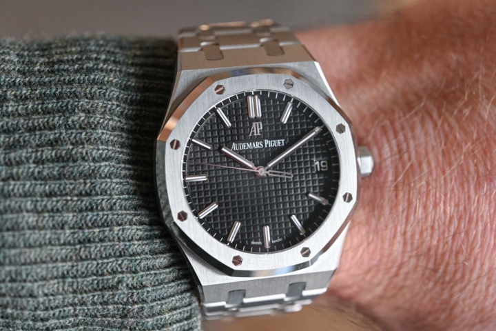 Audemars Piguet Royal Oak 15500 vs Jumbo 15202 // Review