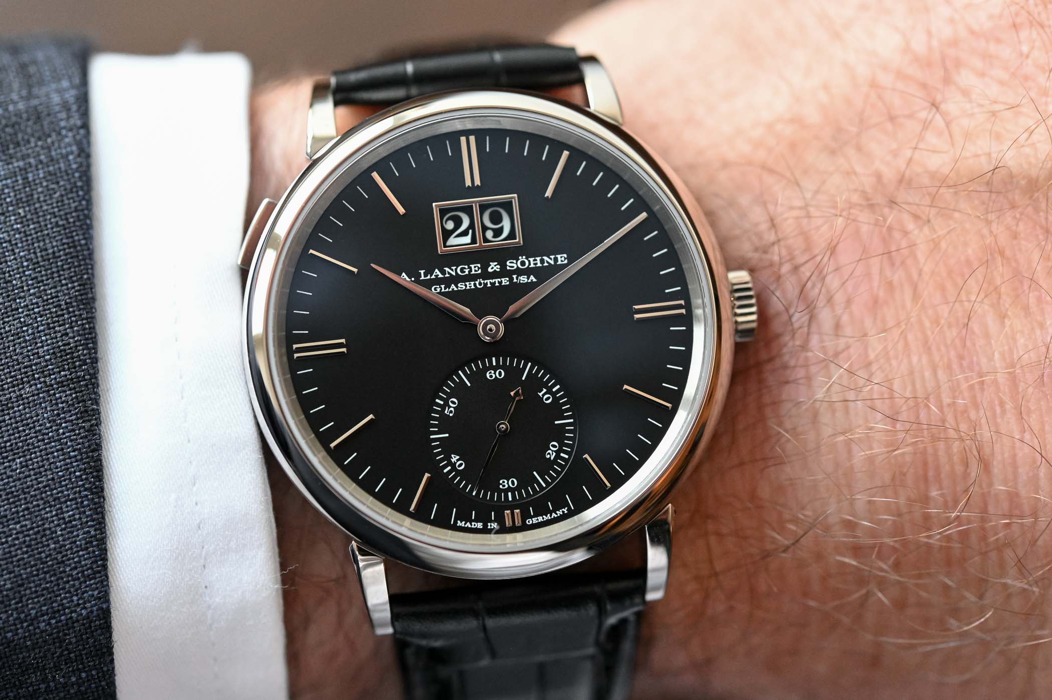 A. Lange & Söhne Saxonia Moonphase versus Outsize Date