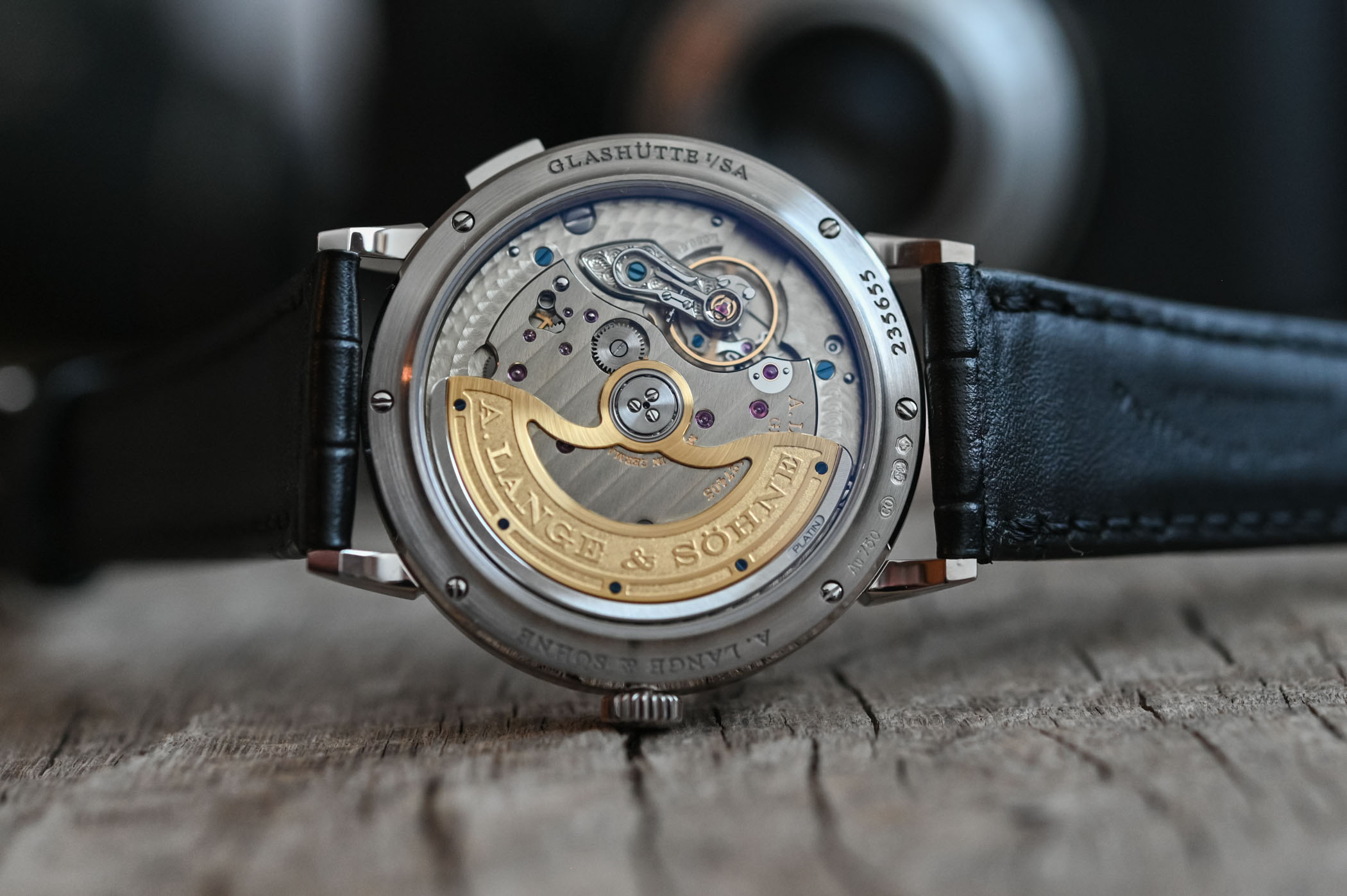 A. Lange & Söhne Saxonia Moonphase versus Outsize Date