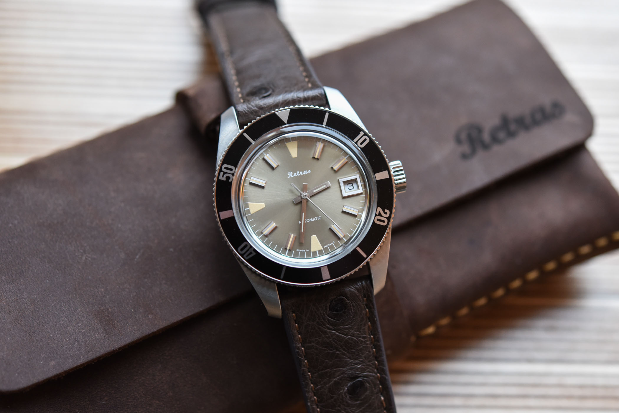 Retras Diver - Vintage Inspired Dive Watch