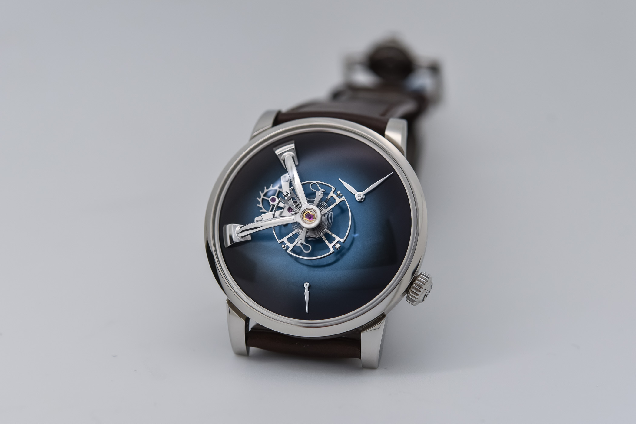 MB&F x H. Moser Cie LM101 Fume Dial