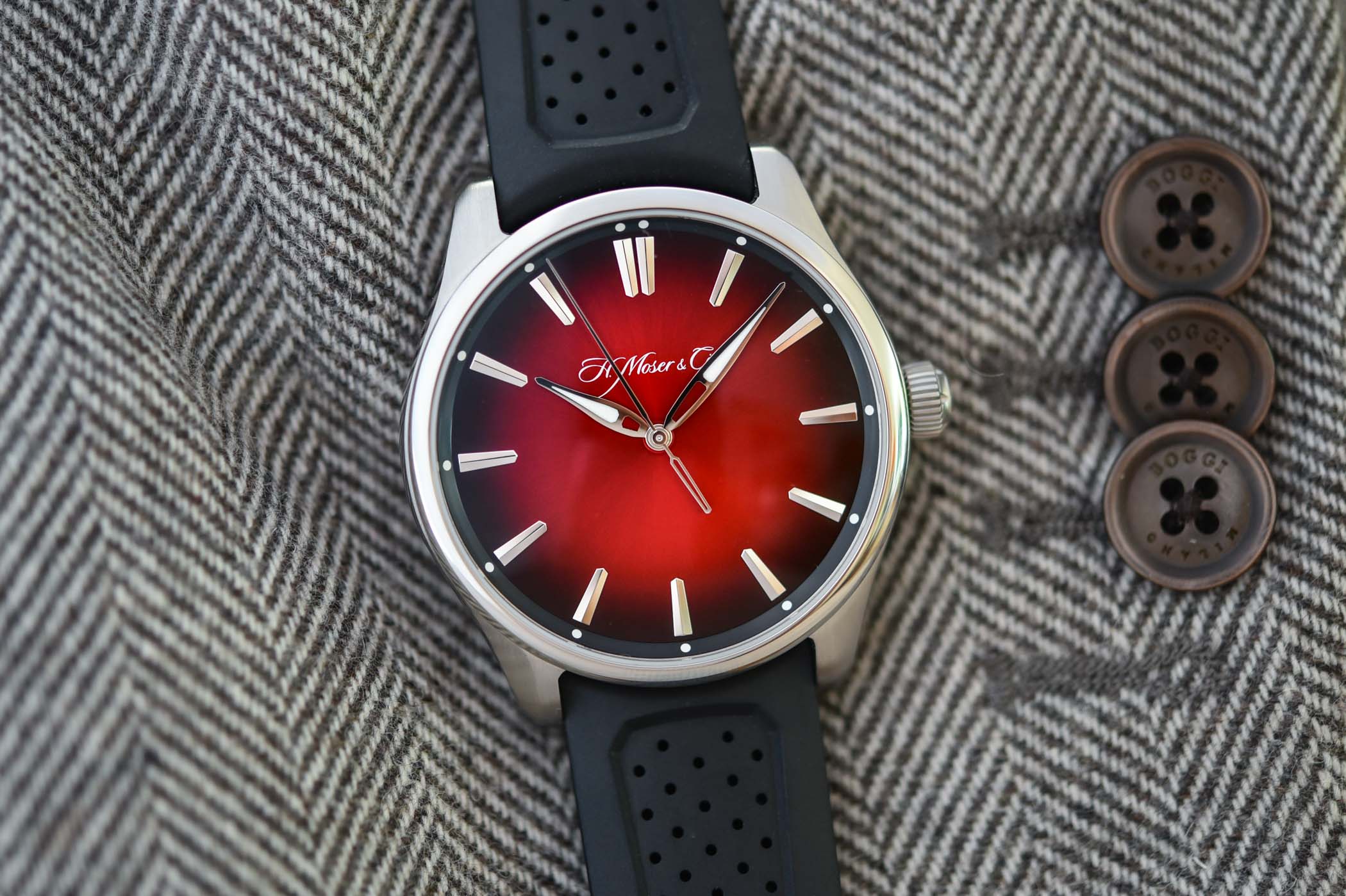 H. Moser & Cie. Pioneer Centre Seconds Swiss Mad Red