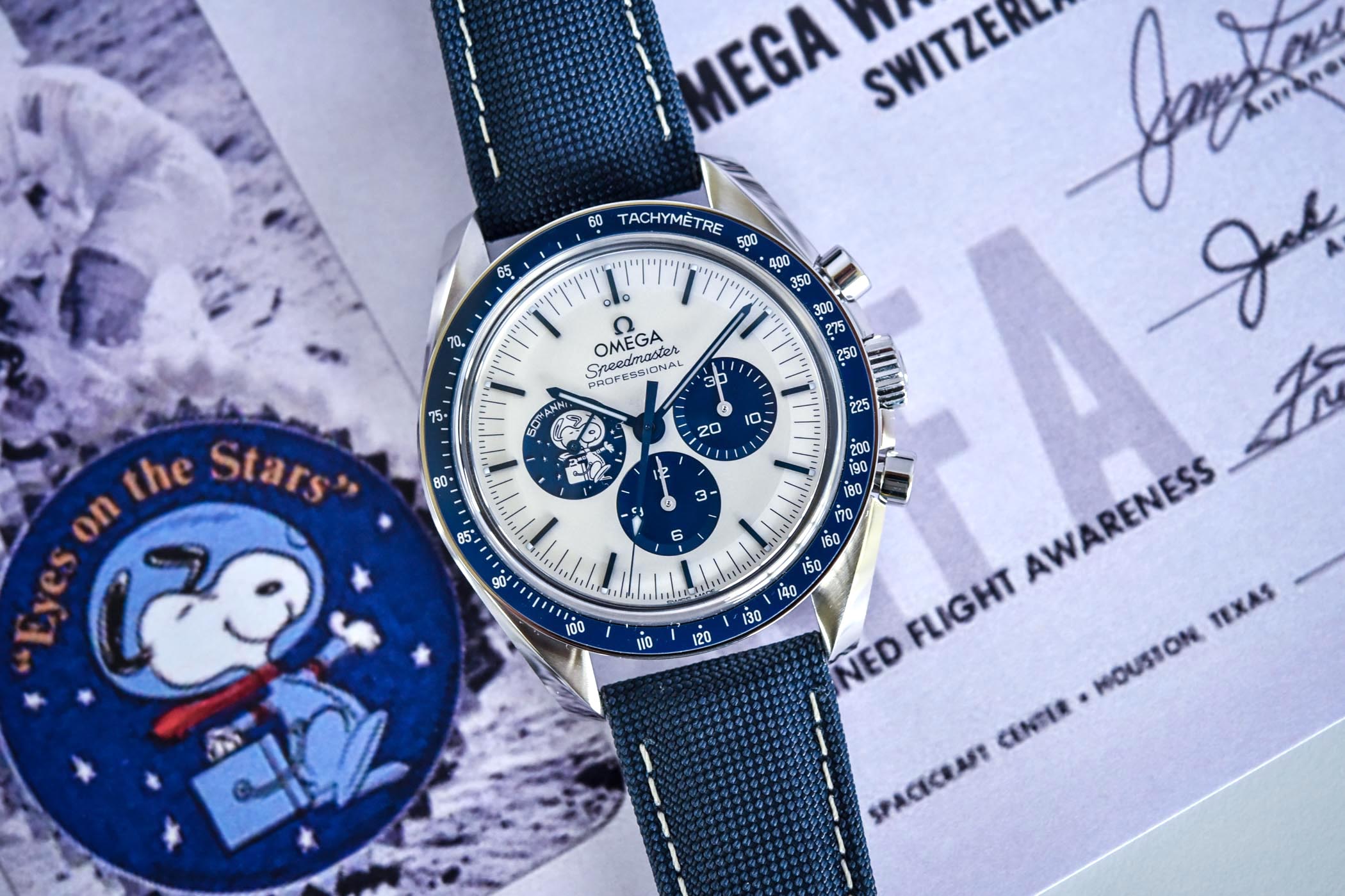 Omega Speedmaster Silver Snoopy Award 50th Anniversary Moon Watch 310.32.42.50.02.001