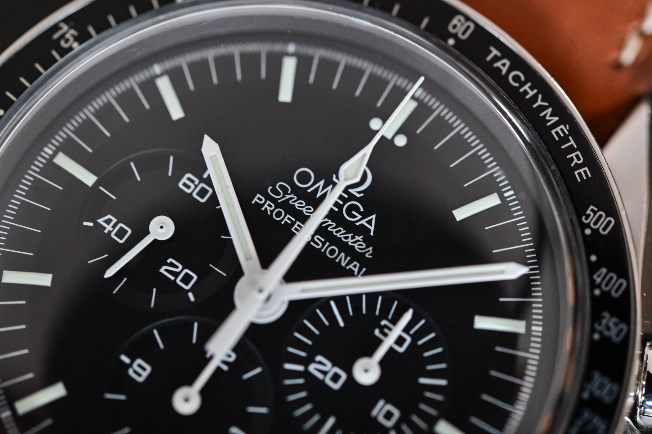 Omega Speedmaster Moonwatch Professional 1861 - comparative review - 5