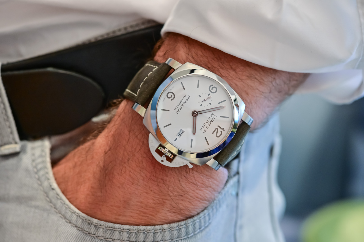 Panerai Luminor Marina 44mm White Sandwich PAM01314 HandsOn