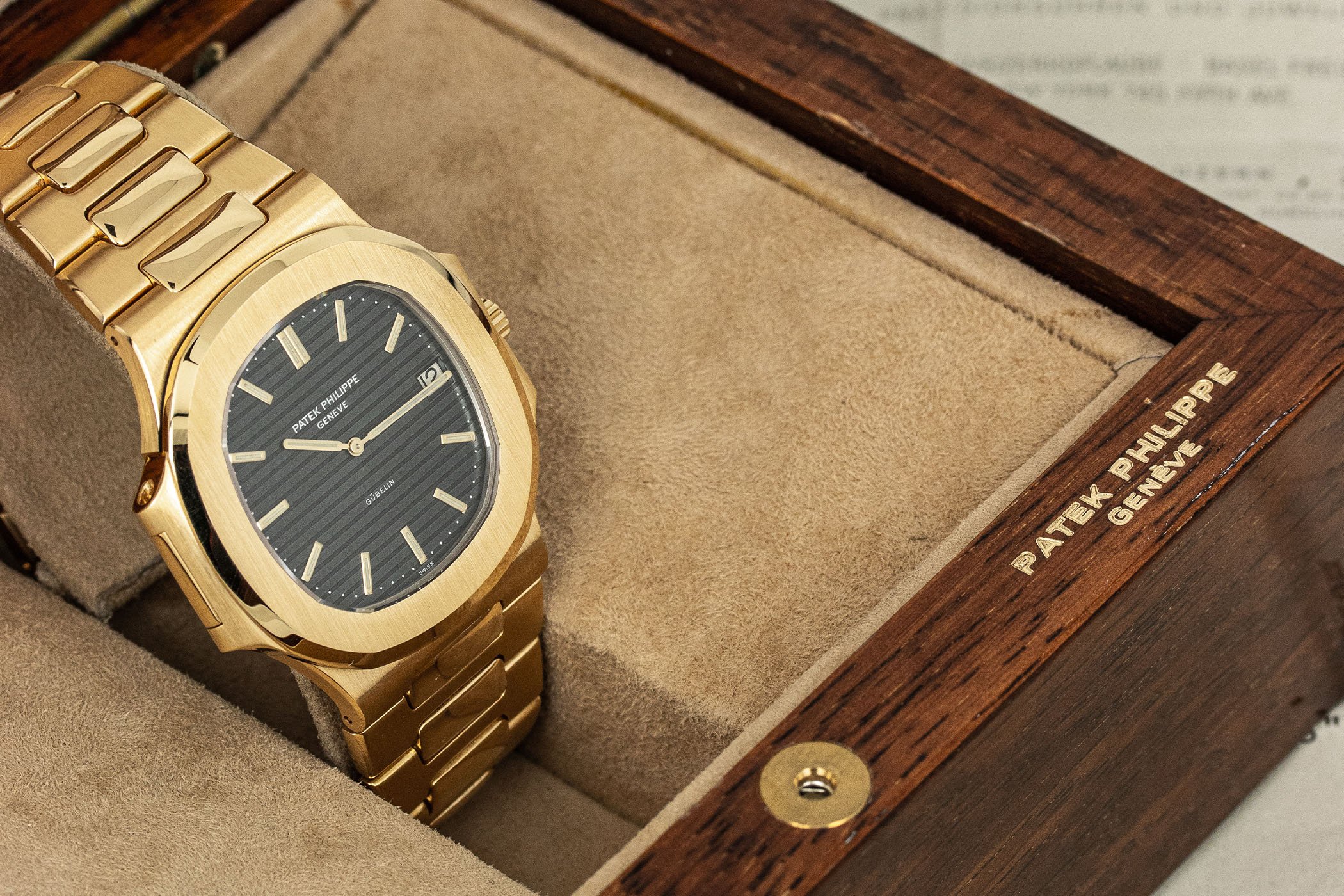 Patek 2025 yellow gold