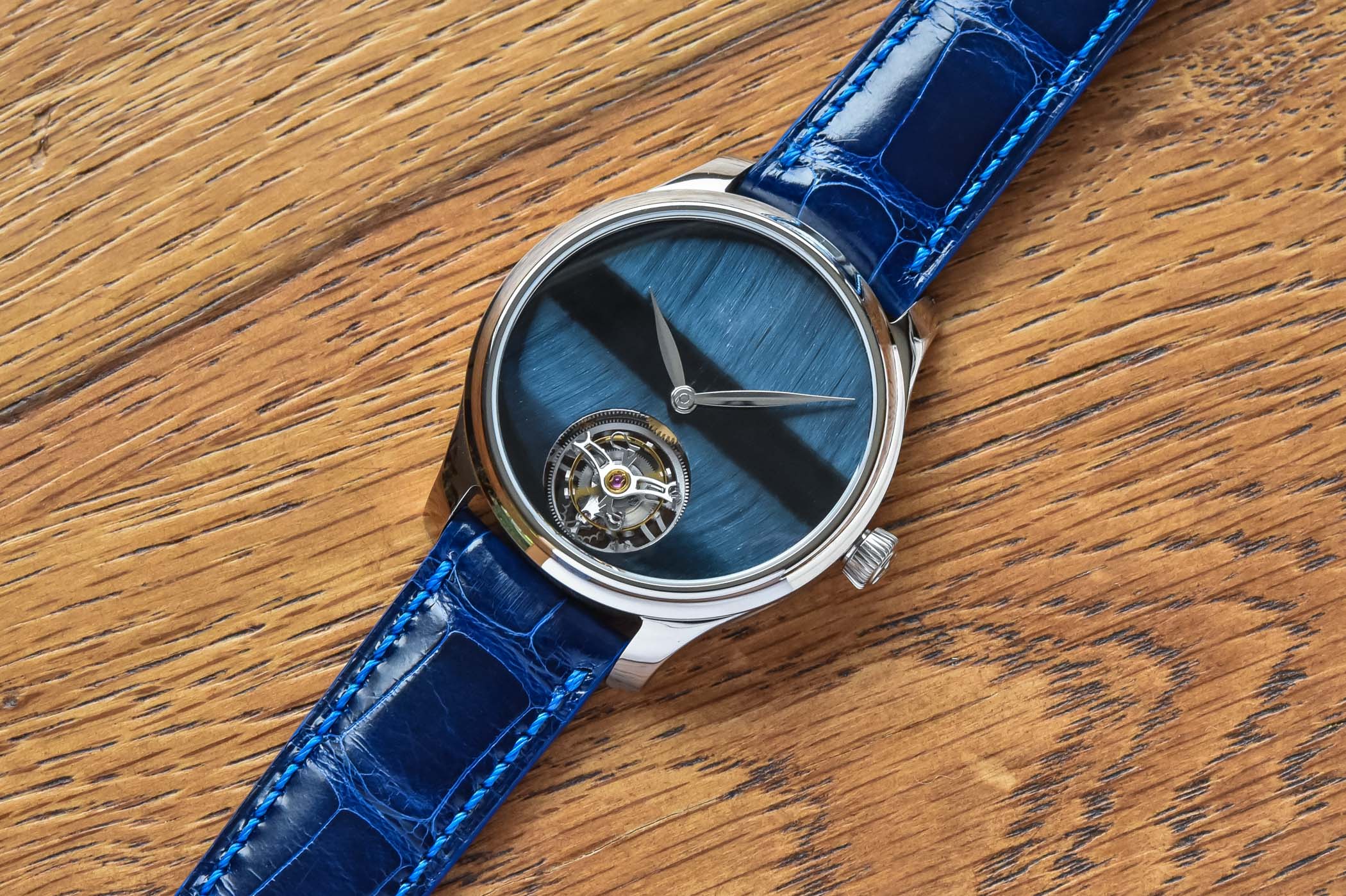 H Moser & Cie Endeavour Tourbillon Concept Tigers Eye