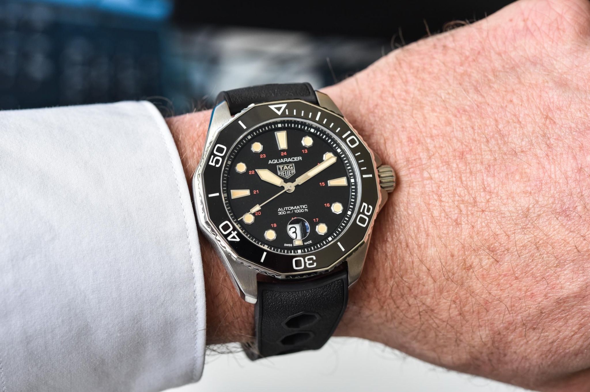 TAG Heuer Aquaracer Professional 300 Tribute to Ref. 844 - Review, Price