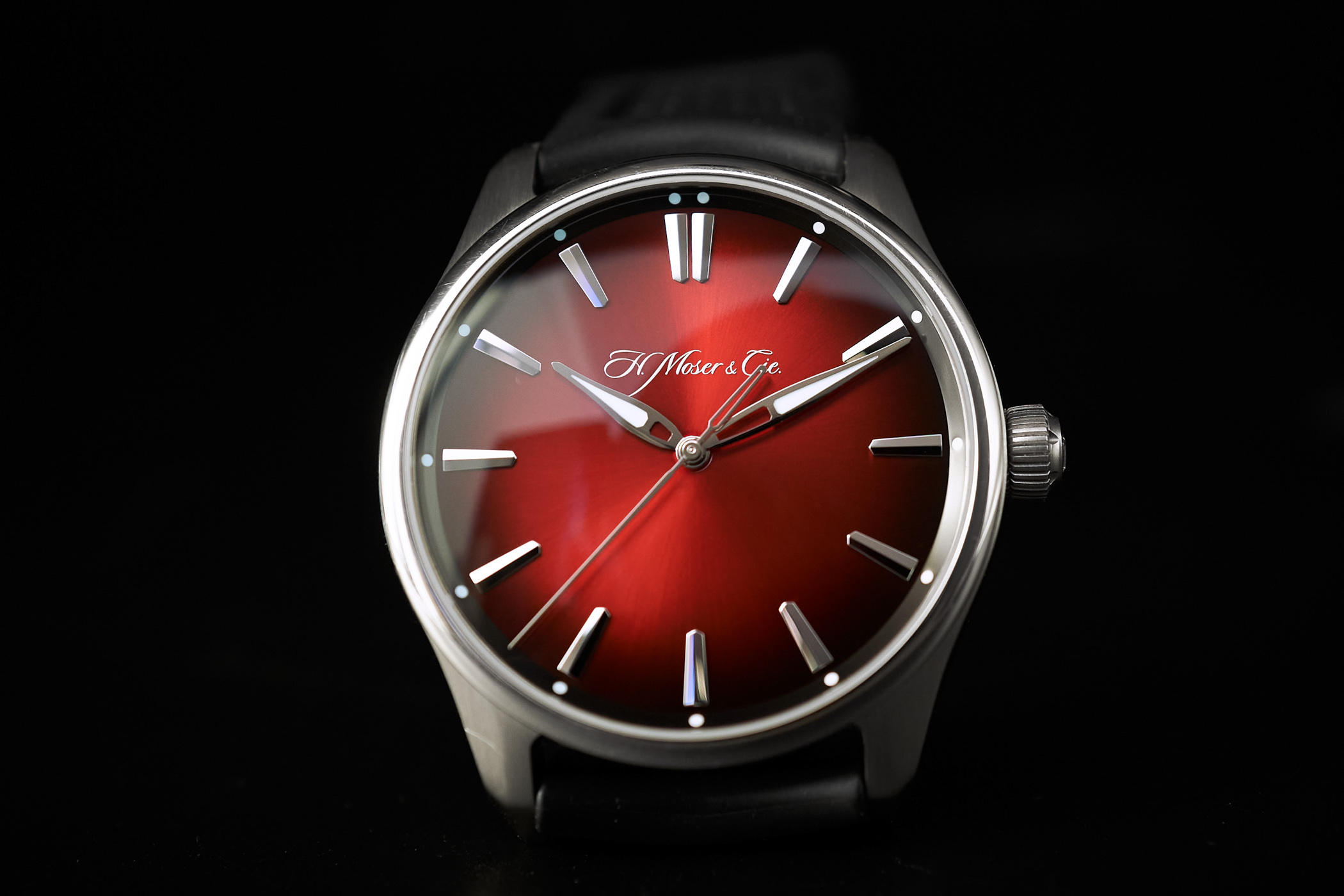 Field test review H. Moser & Cie. Pioneer Centre Seconds Swiss Mad Red