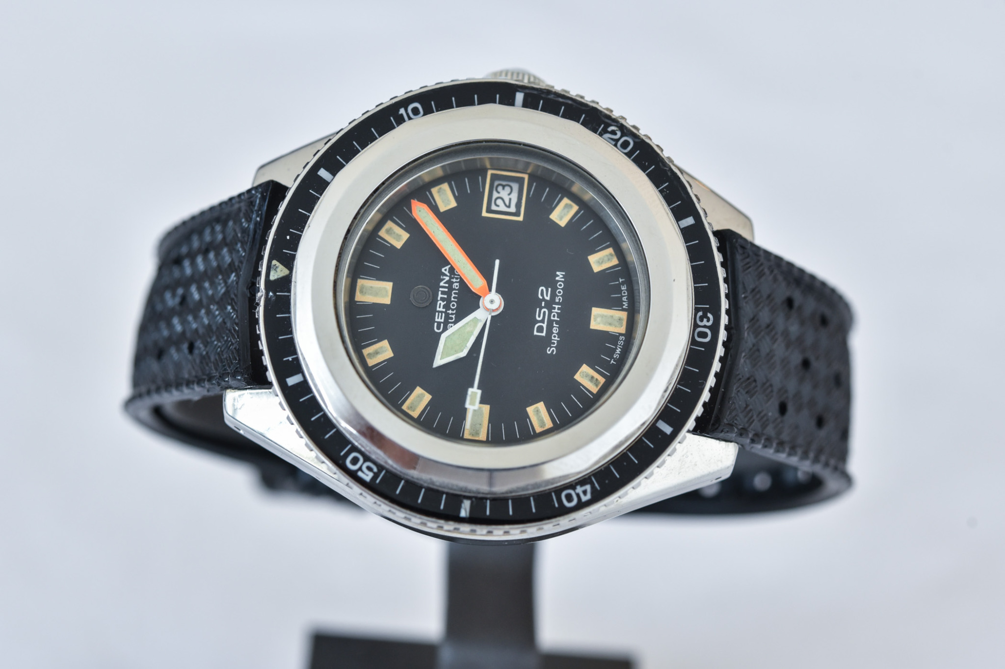 HandsOn Certina DS Super PH500M Black Dial (Specs & Price)