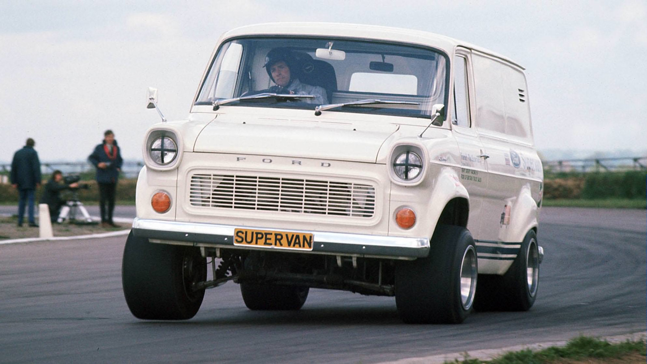 1971 Ford Supervan 4